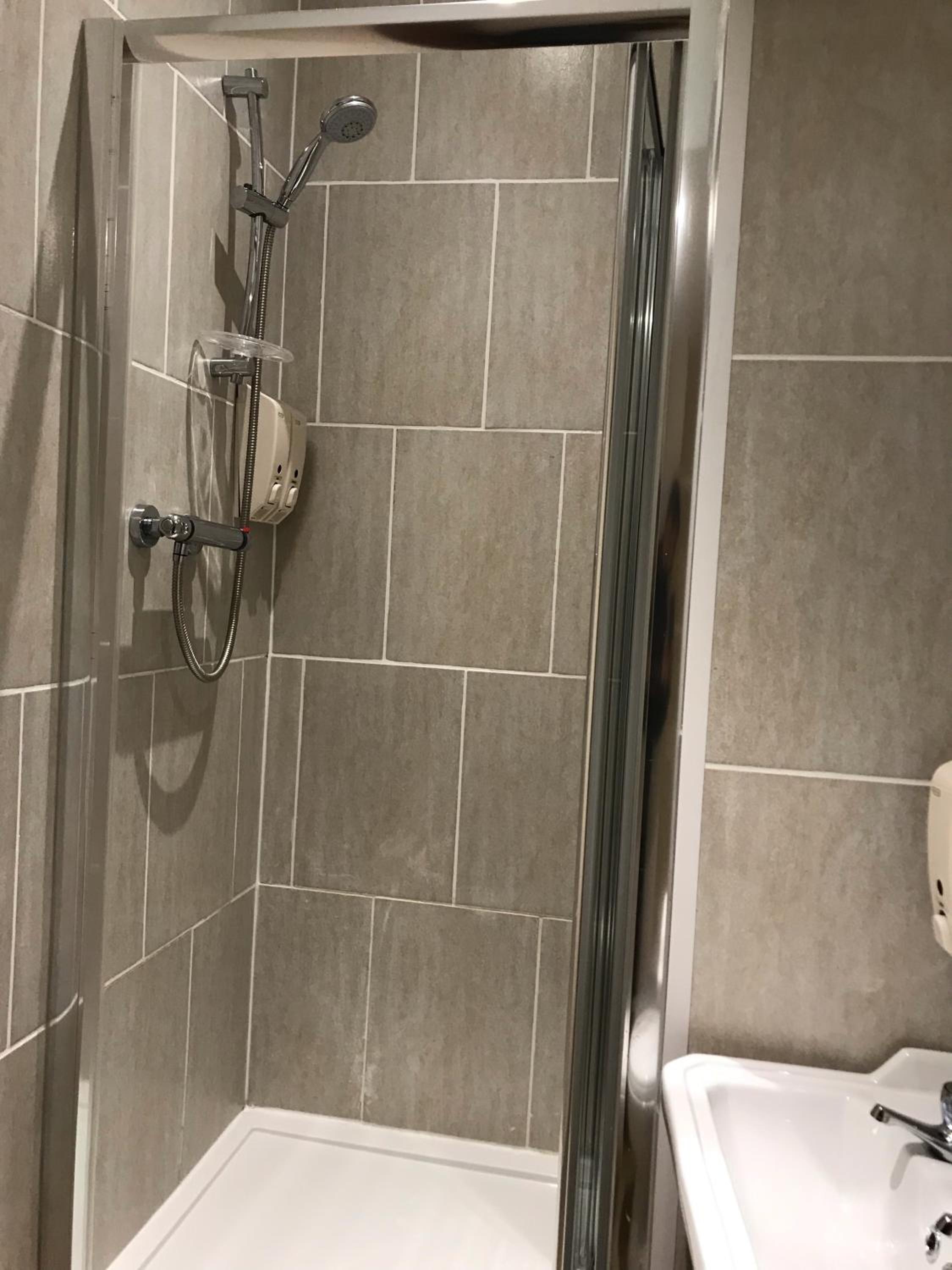 Budget Double Or Twin Room photo 3