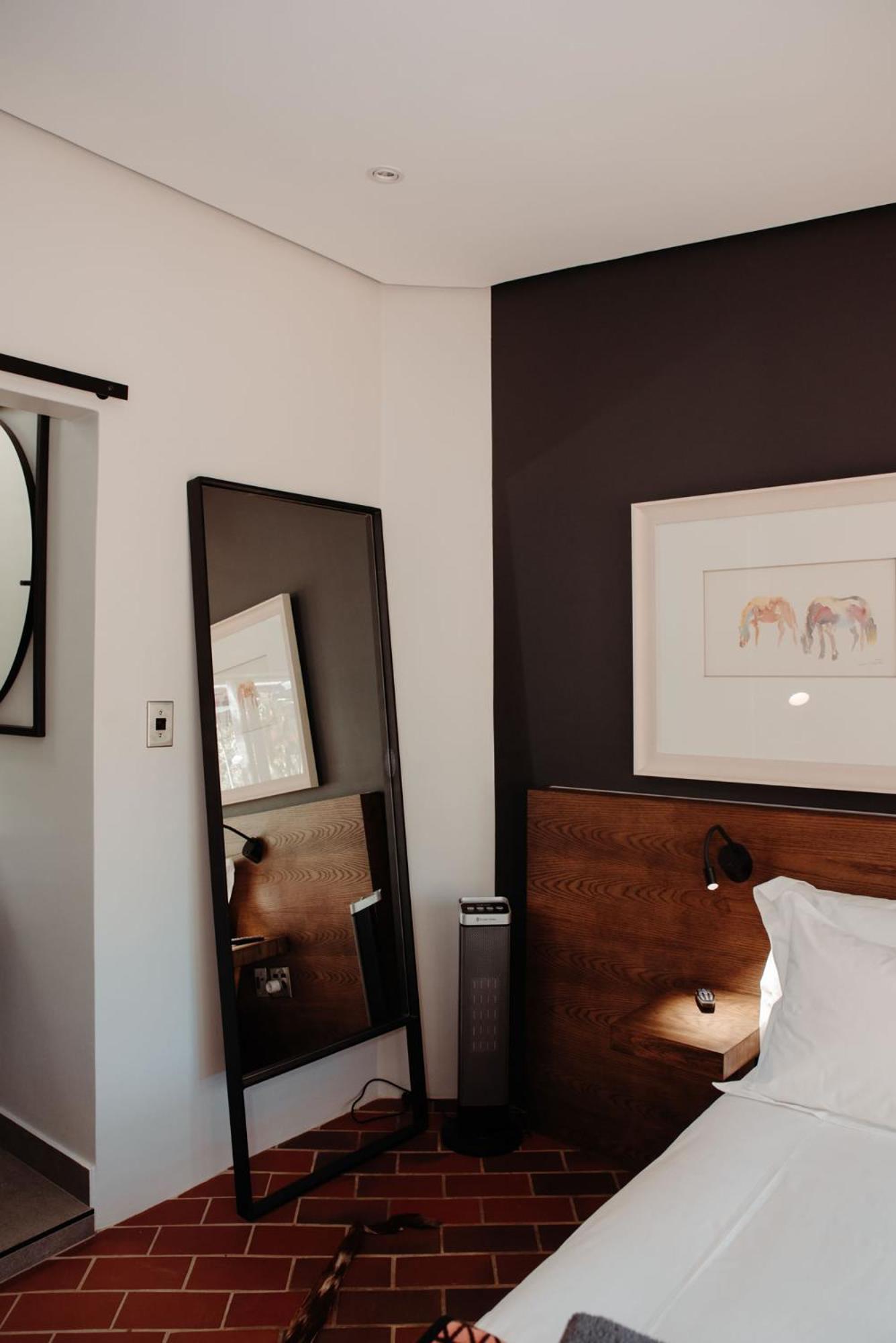 Luxury Double Room - Photo 16