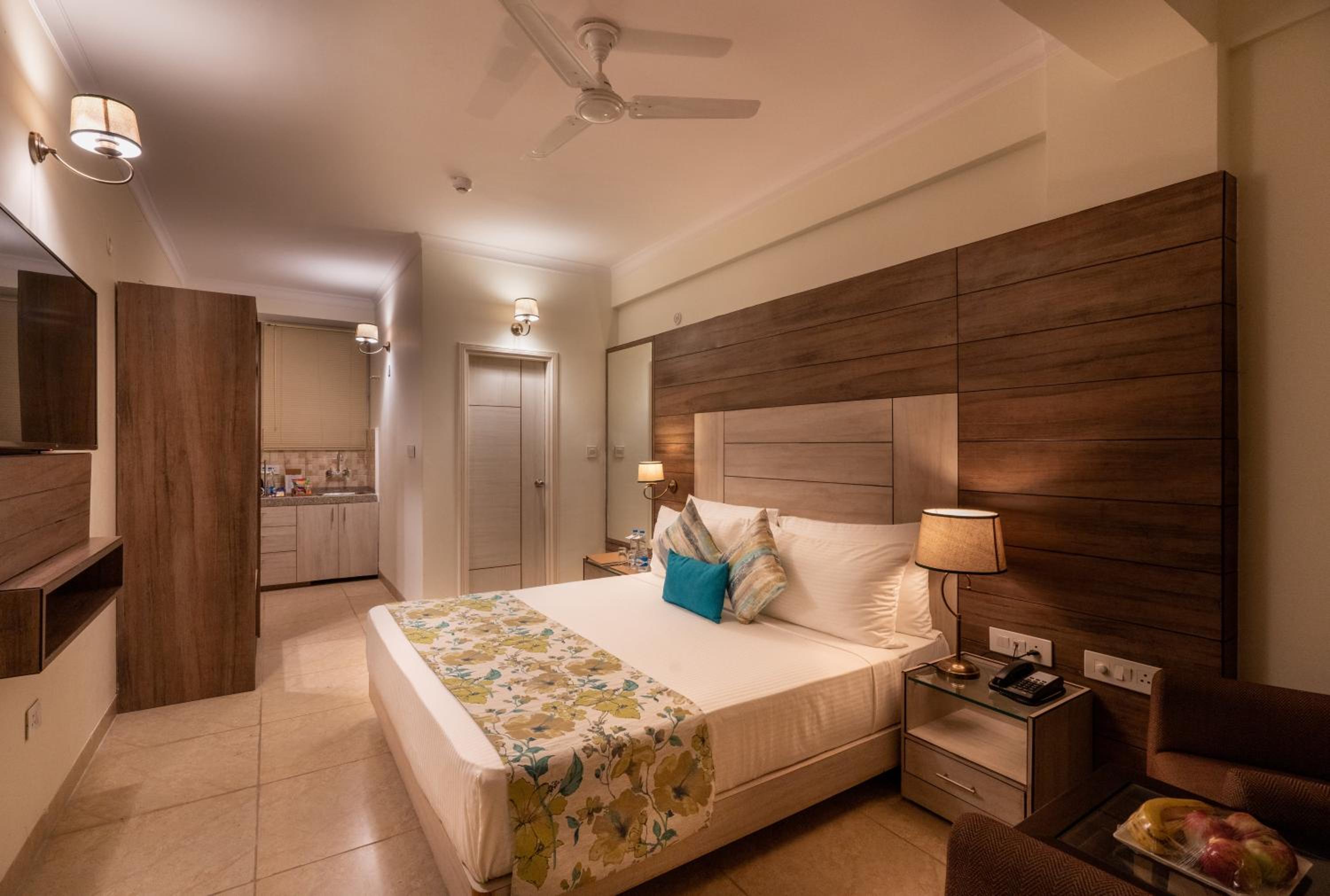 Deluxe Room - Photo 1