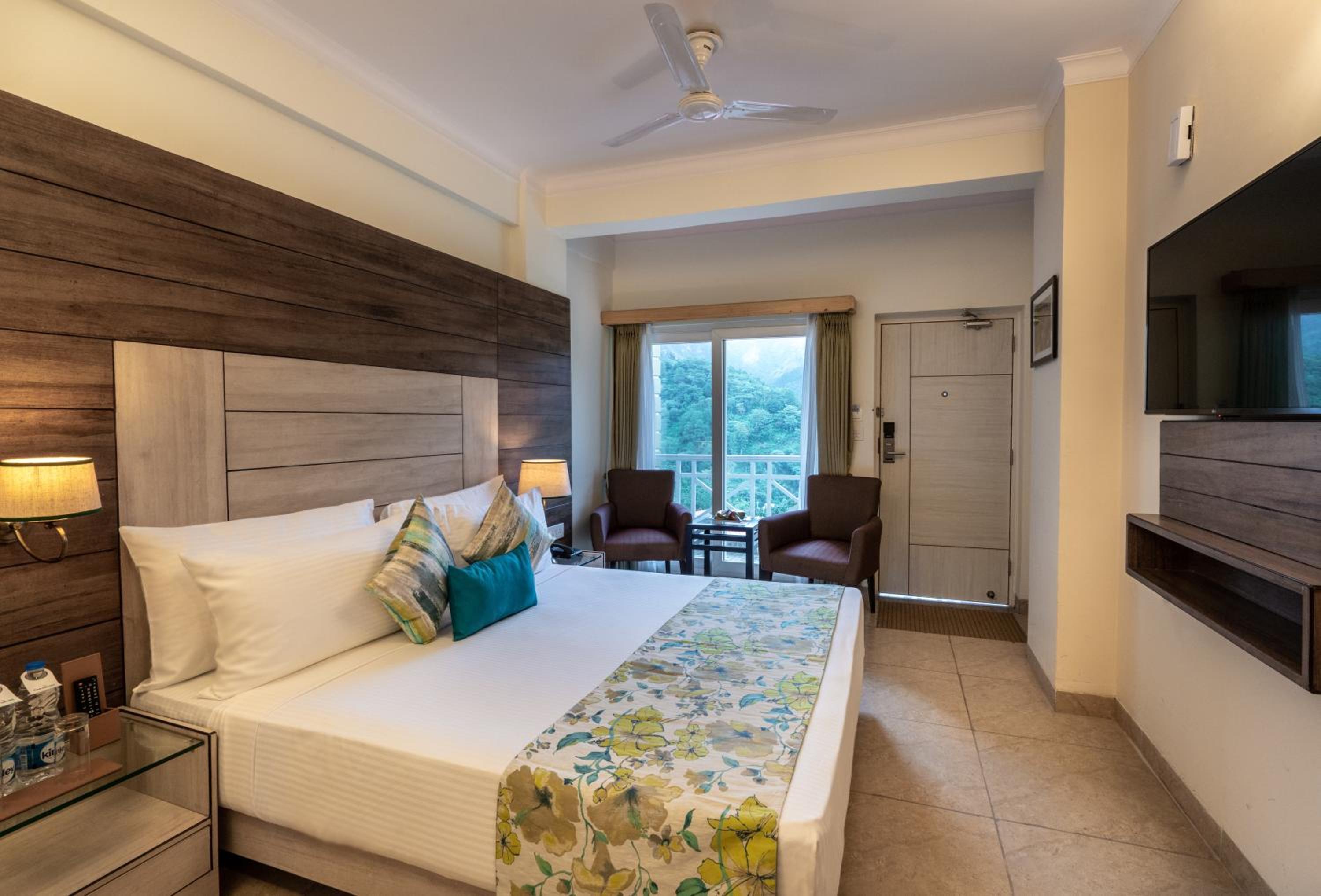 Deluxe Room - Photo 3