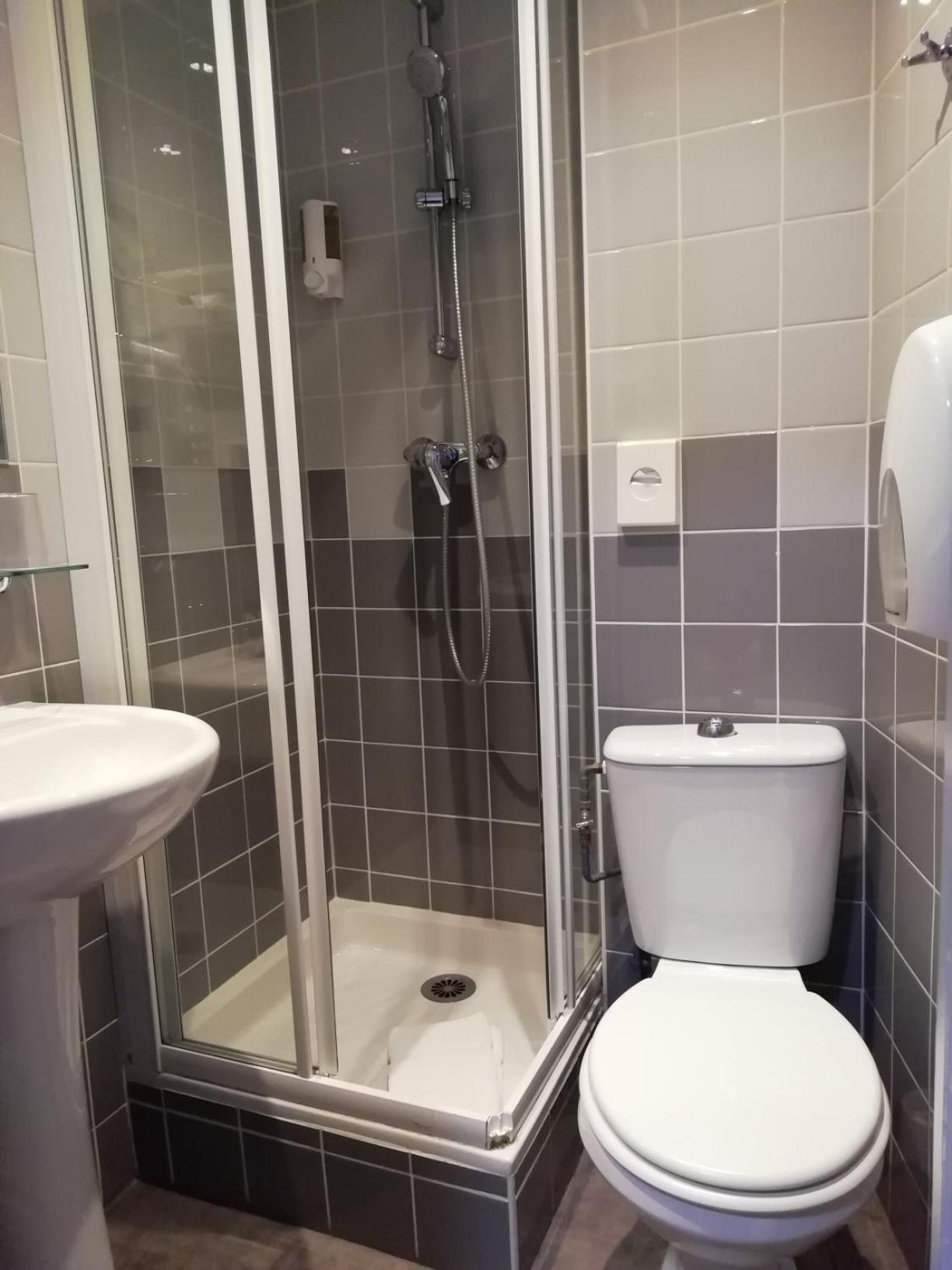 Single Room photo 3