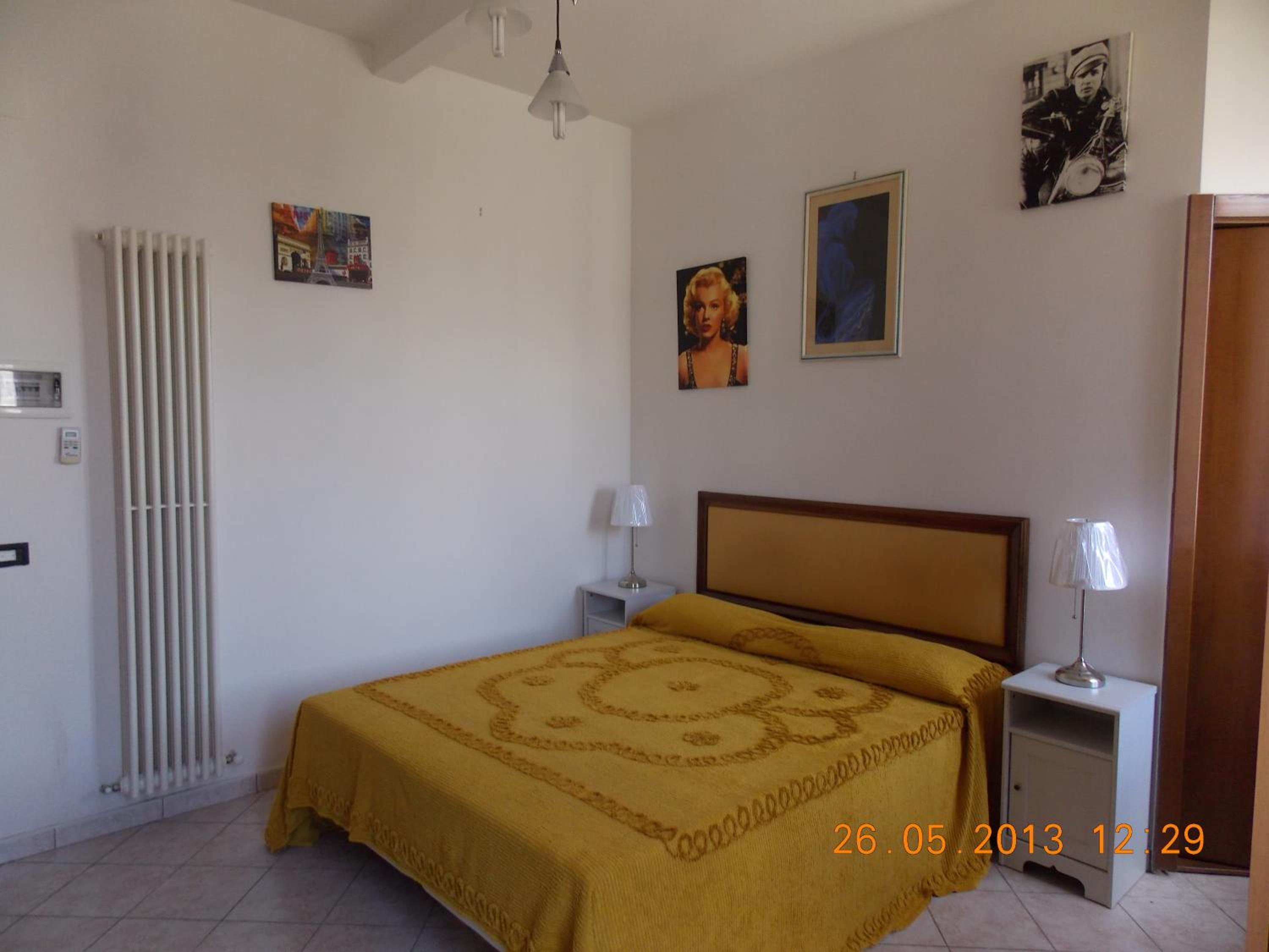 Studio (2 Adults)