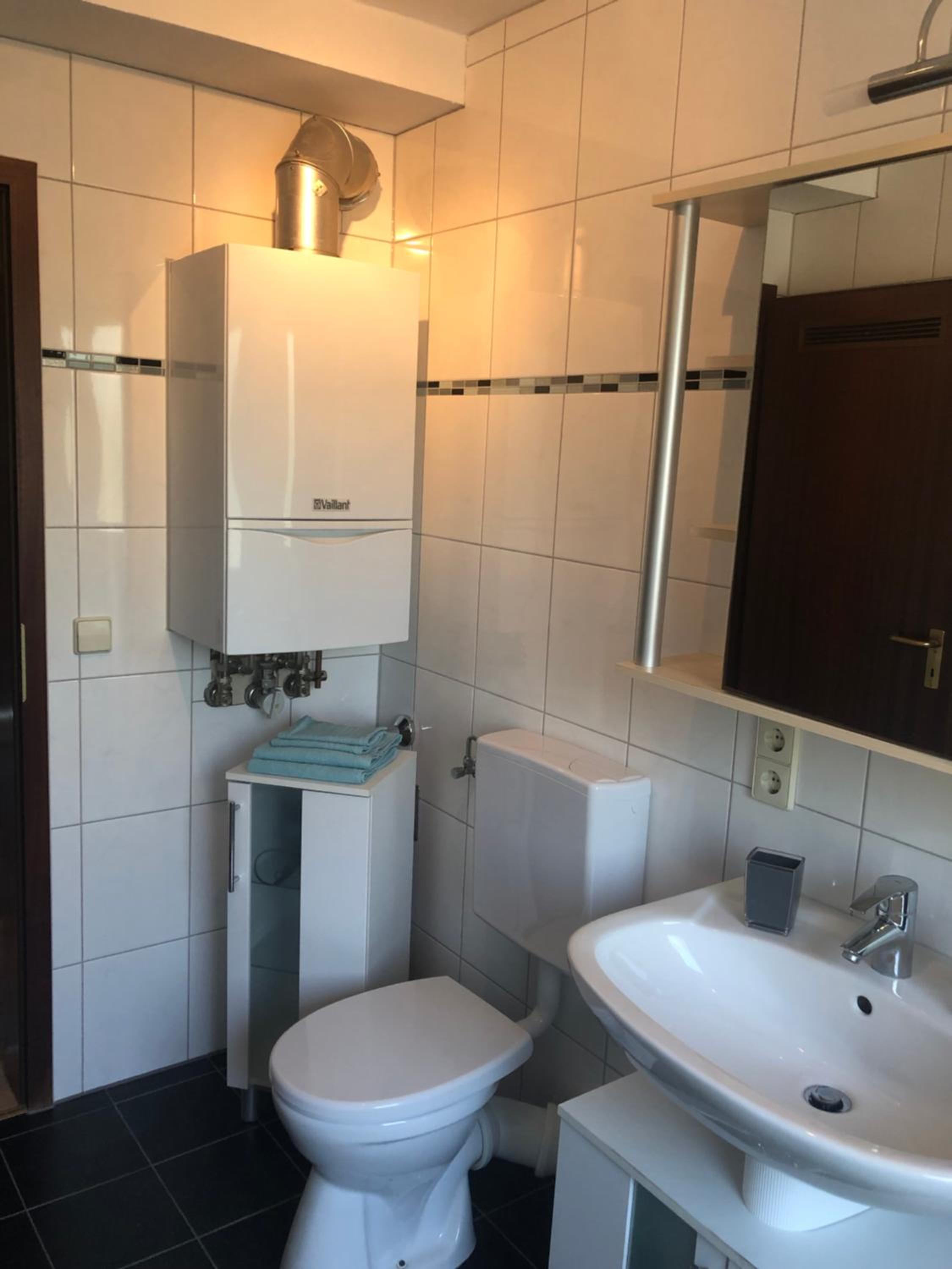 One-Bedroom Apartment - Photo 14