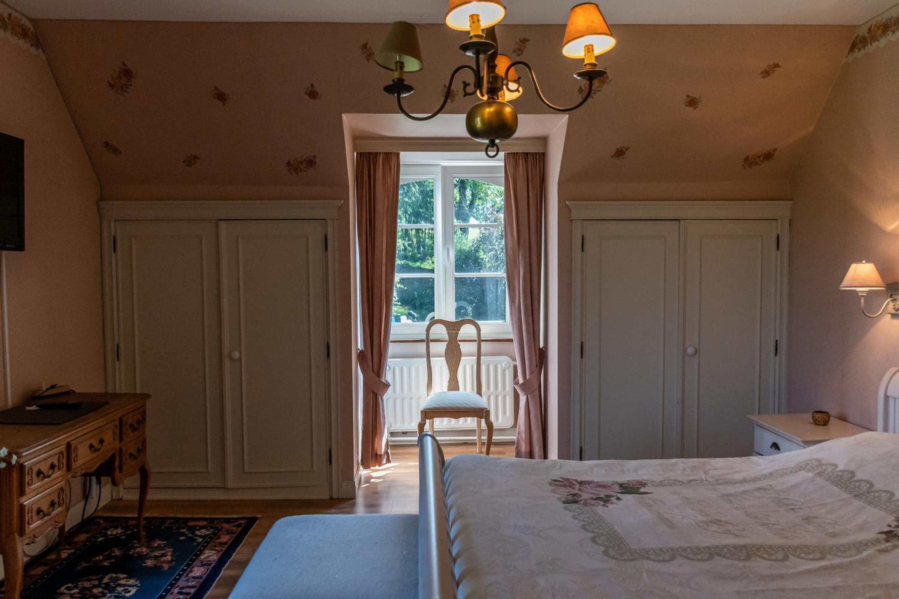 Large Double Room photo 3