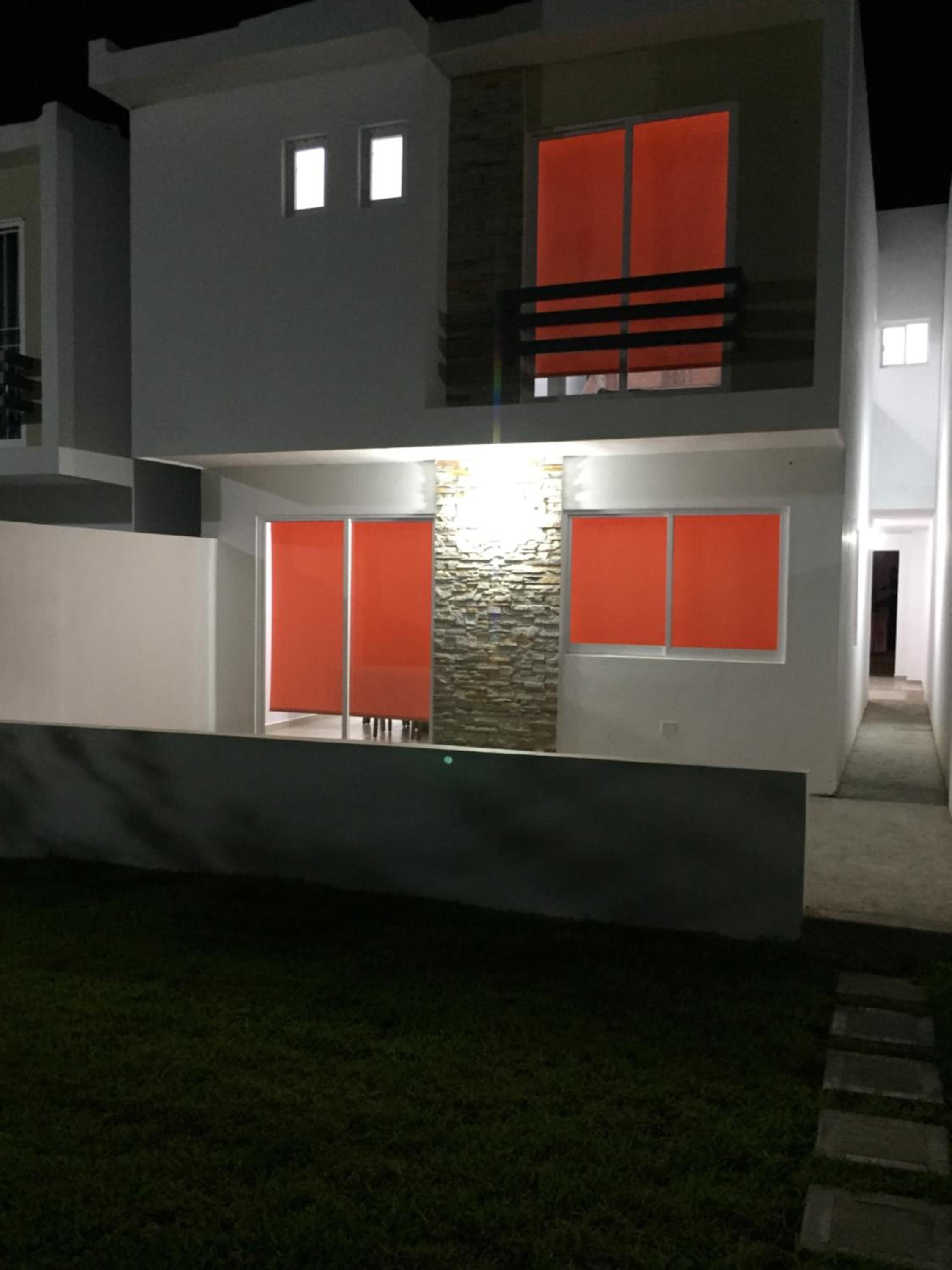 Four-Bedroom House - Photo 3