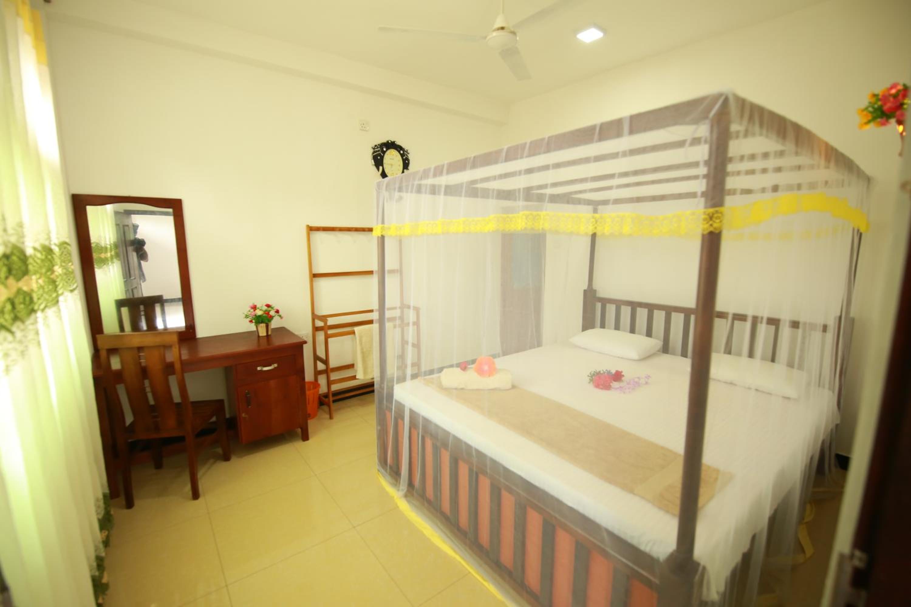 Economy Double Room photo 1