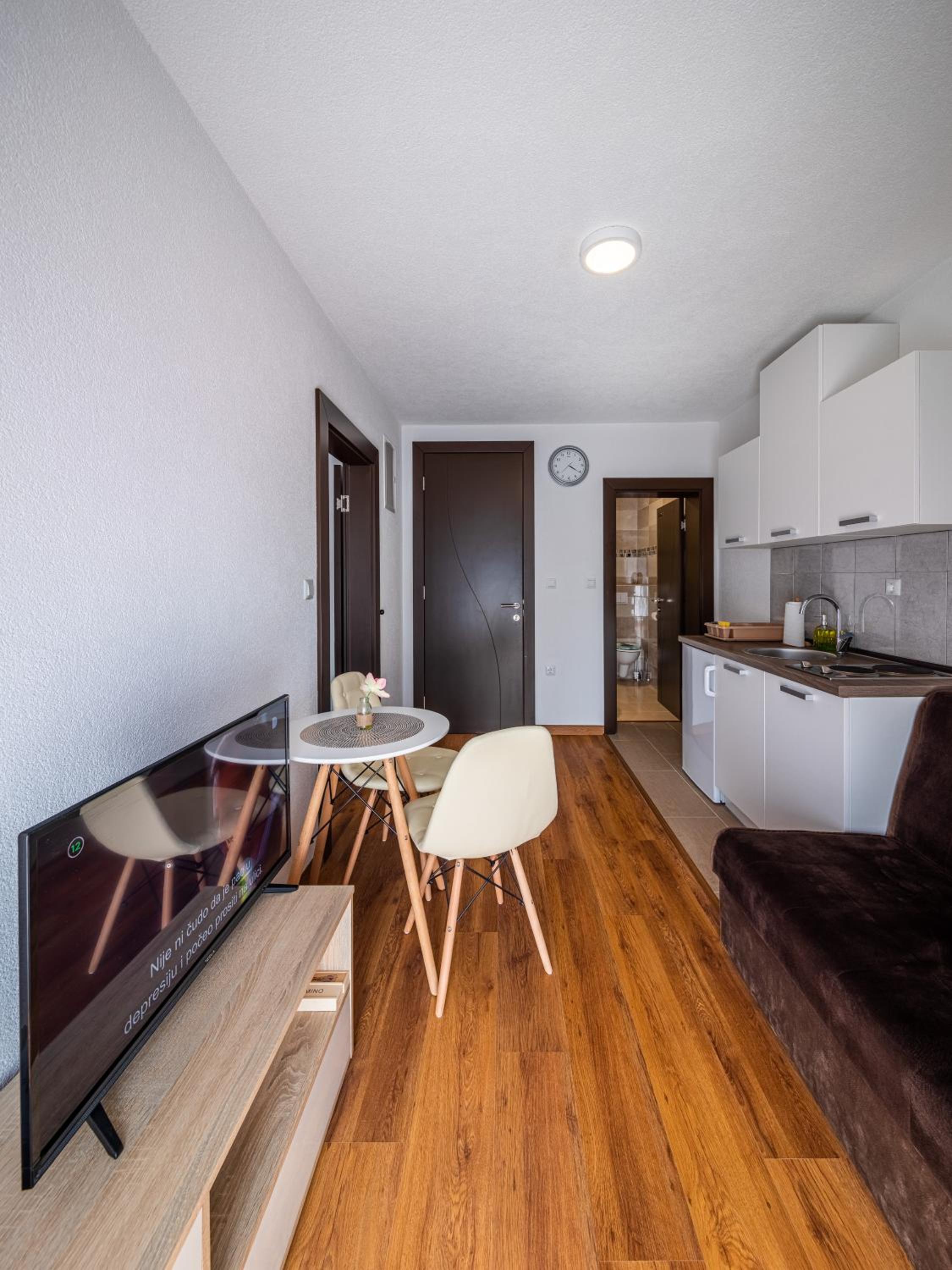 Apartment With Mountain View photo 1