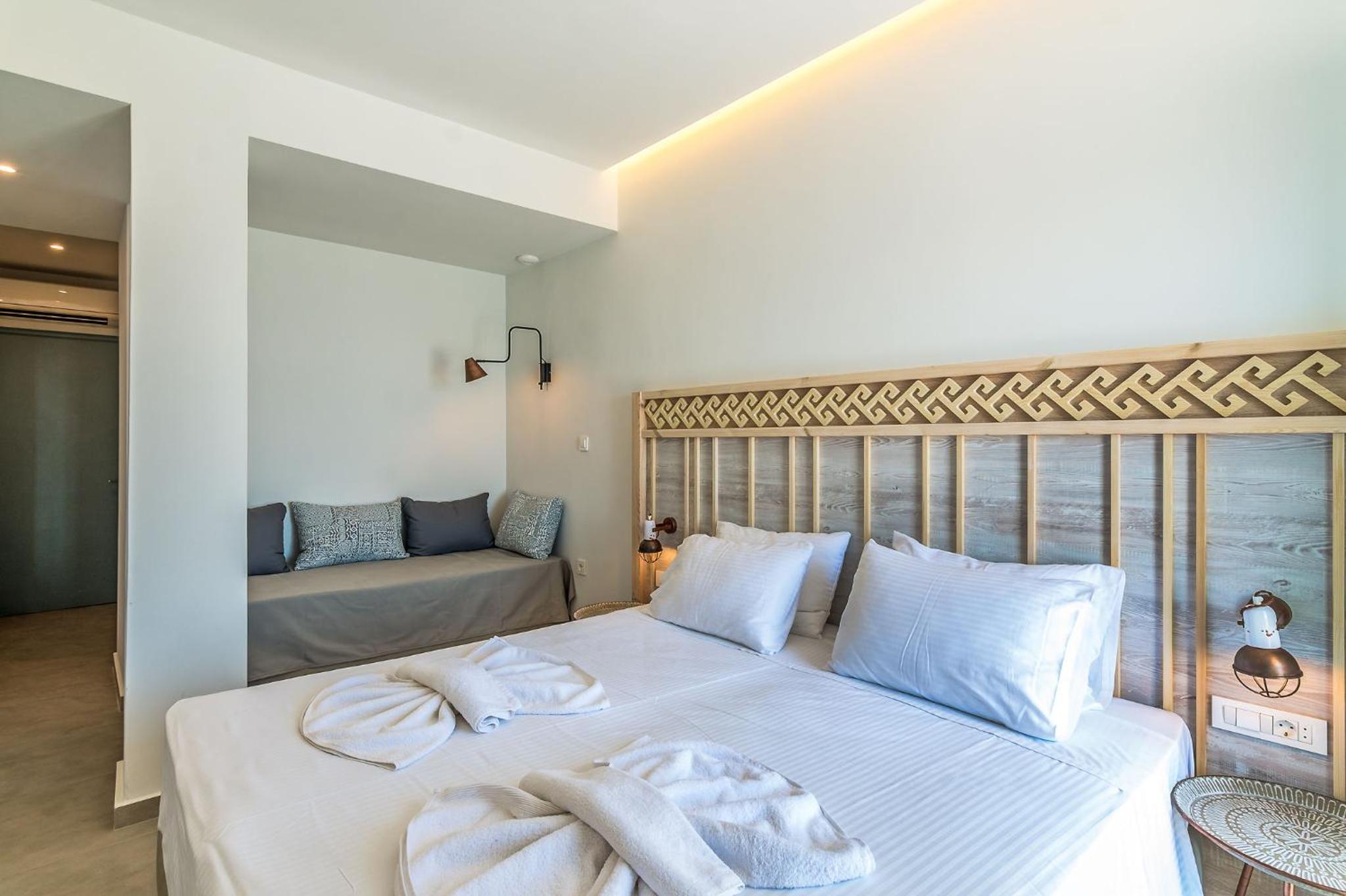 Junior Suite with Sea View - Photo 24