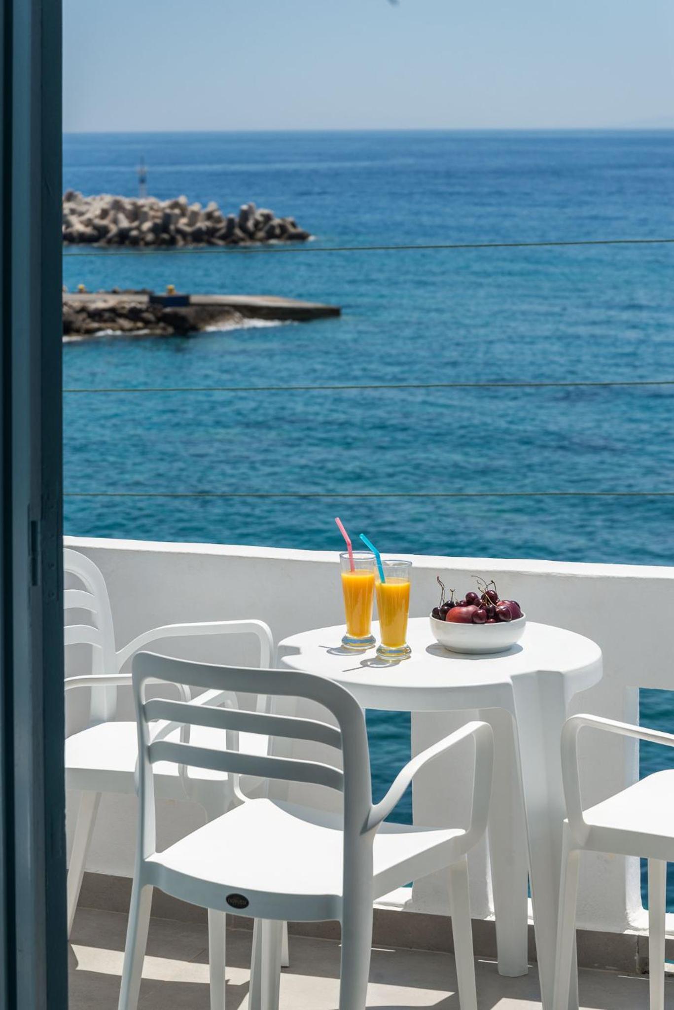 Suite with Sea View - Photo 33