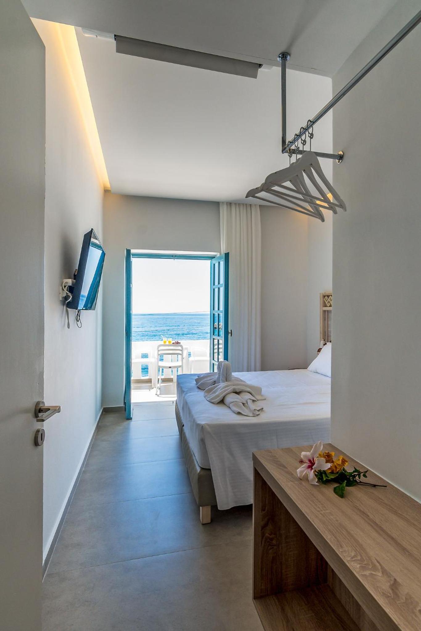 Suite with Sea View - Photo 34