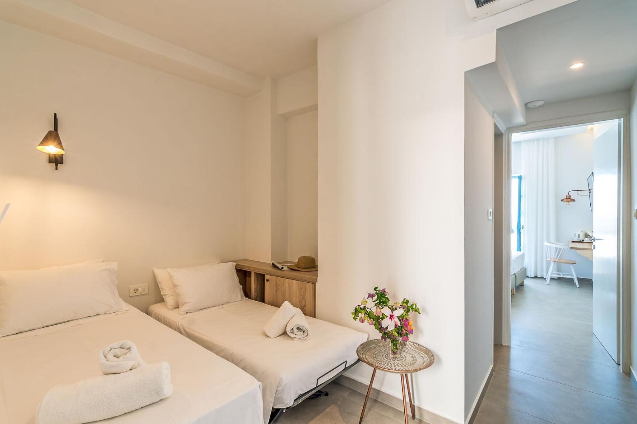 Suite with Sea View - Photo 30