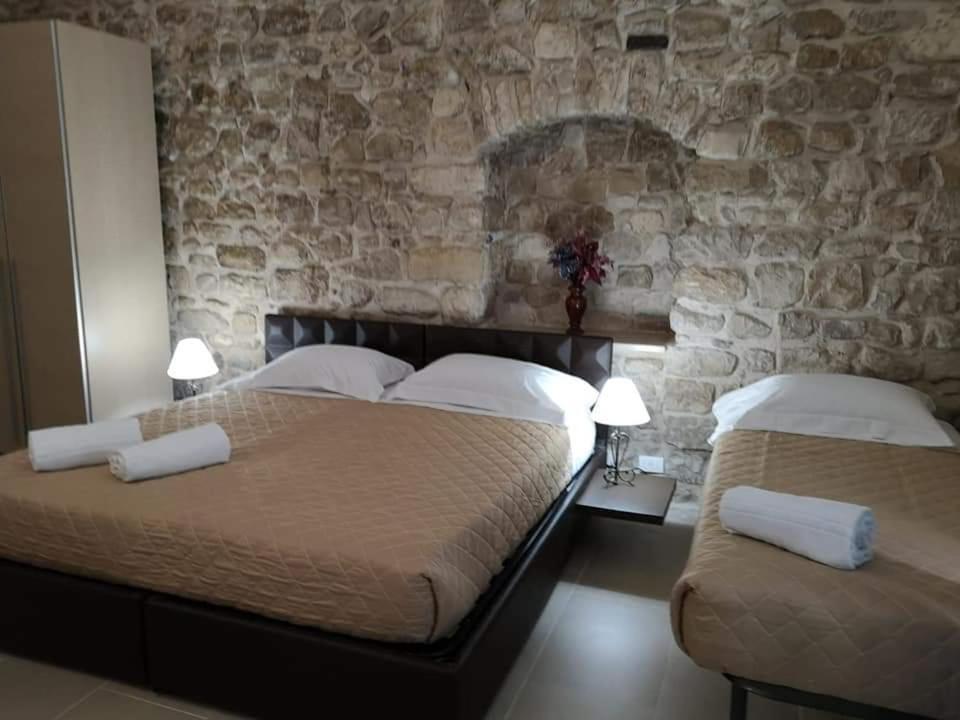 Triple Room - Photo 7