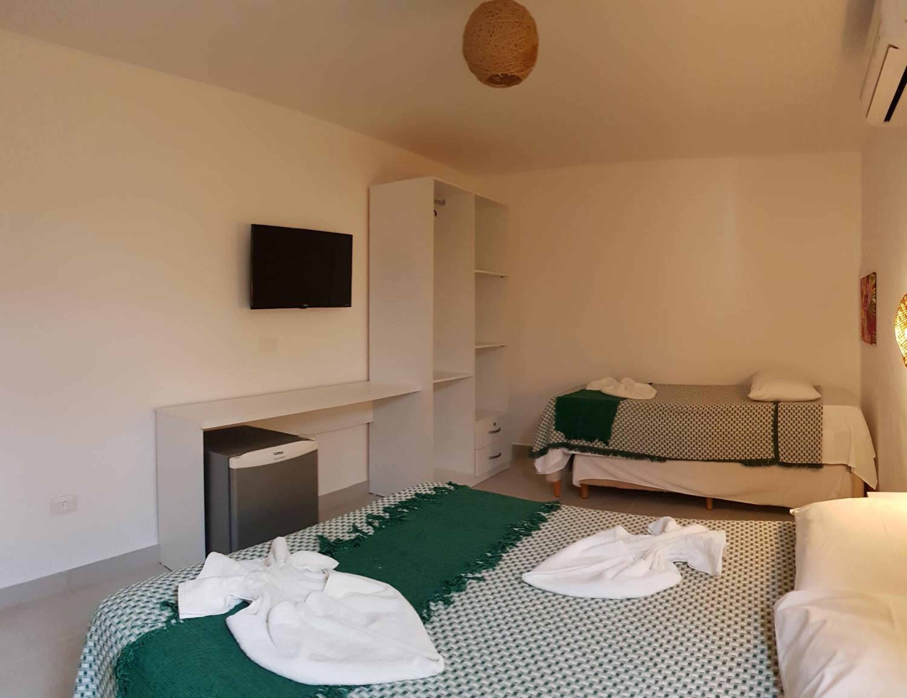 Standard Triple Room - Photo 4