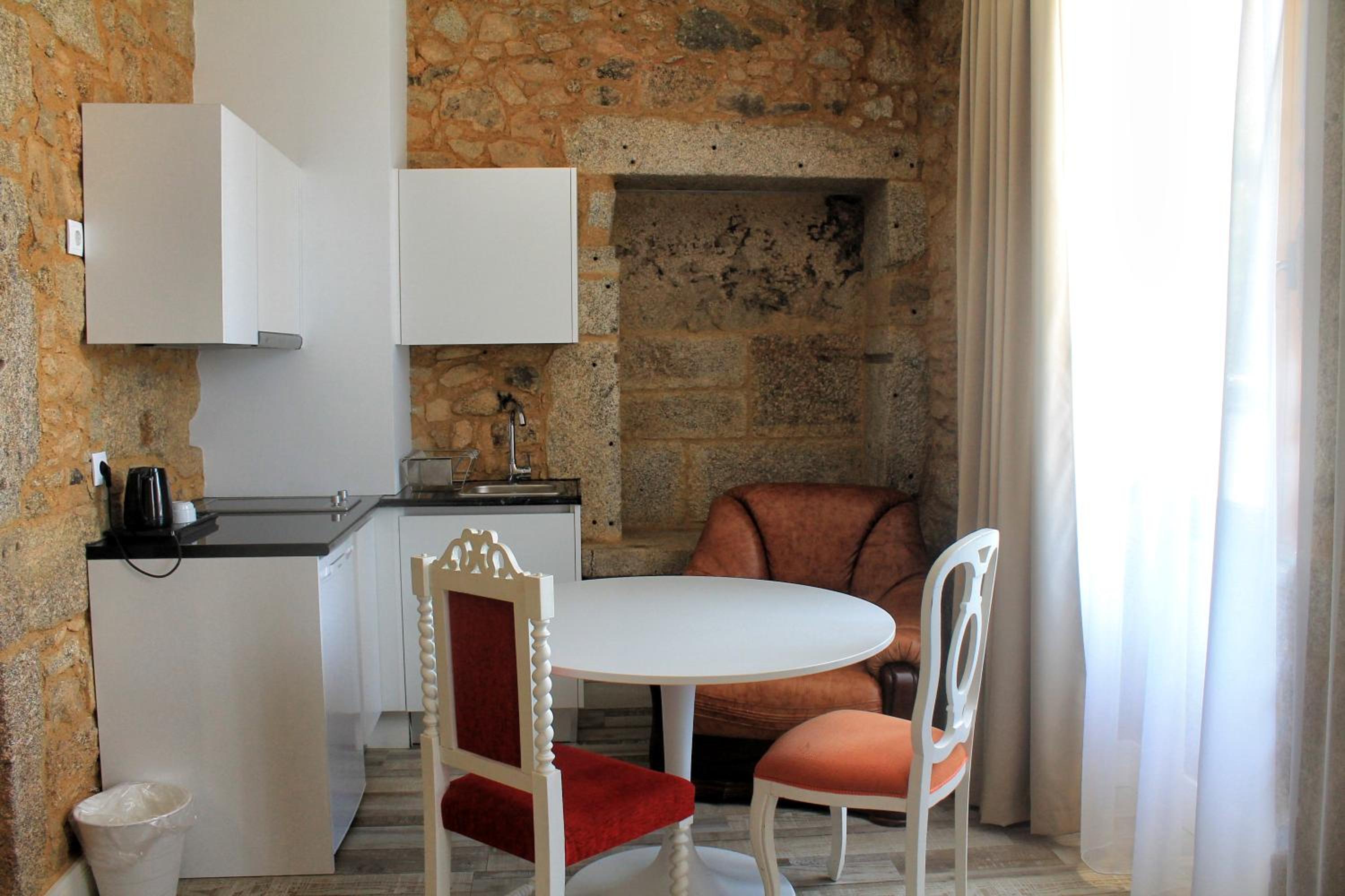 Superior Suite - Photo 3