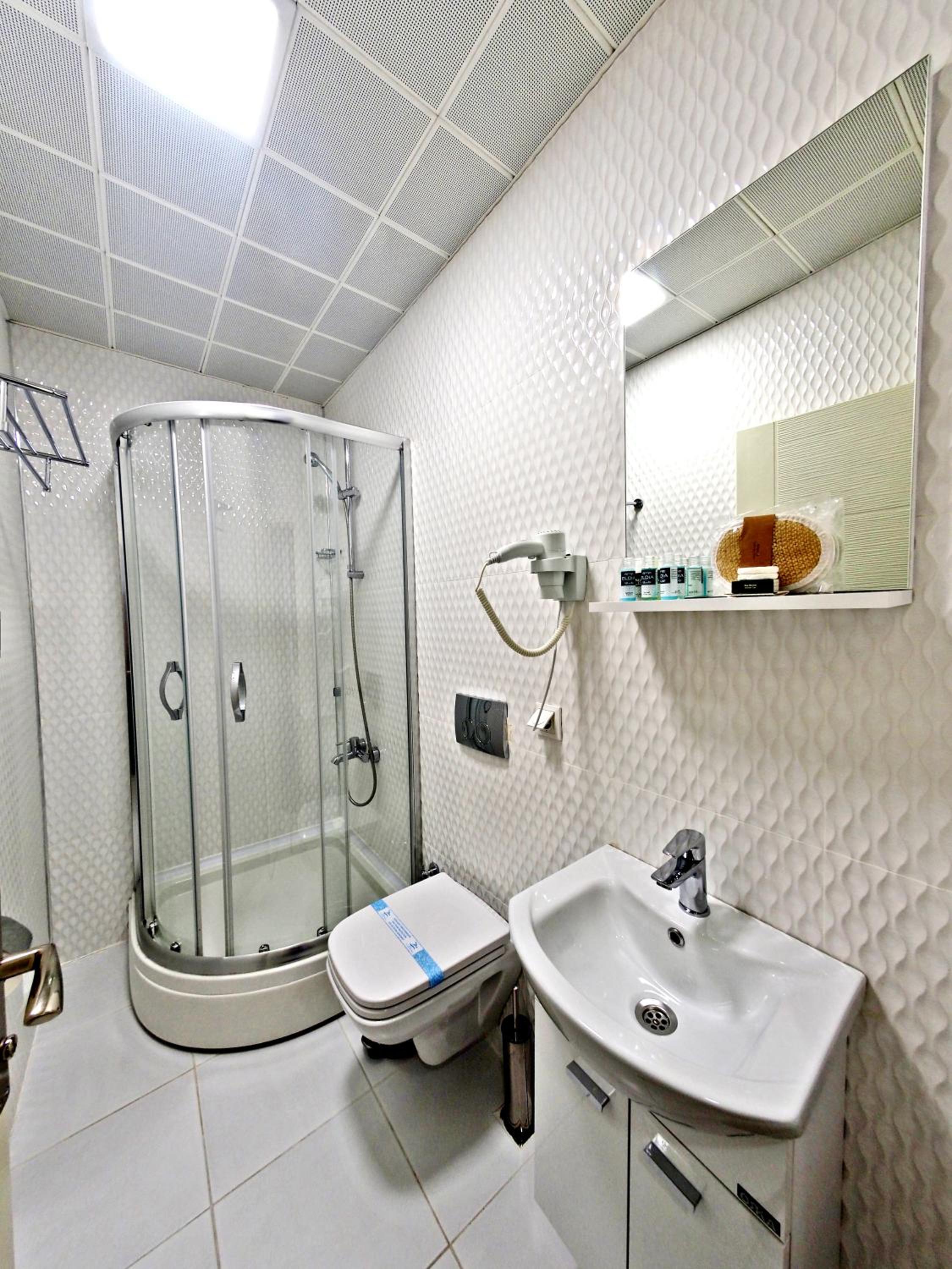 Standard Triple Room photo 2