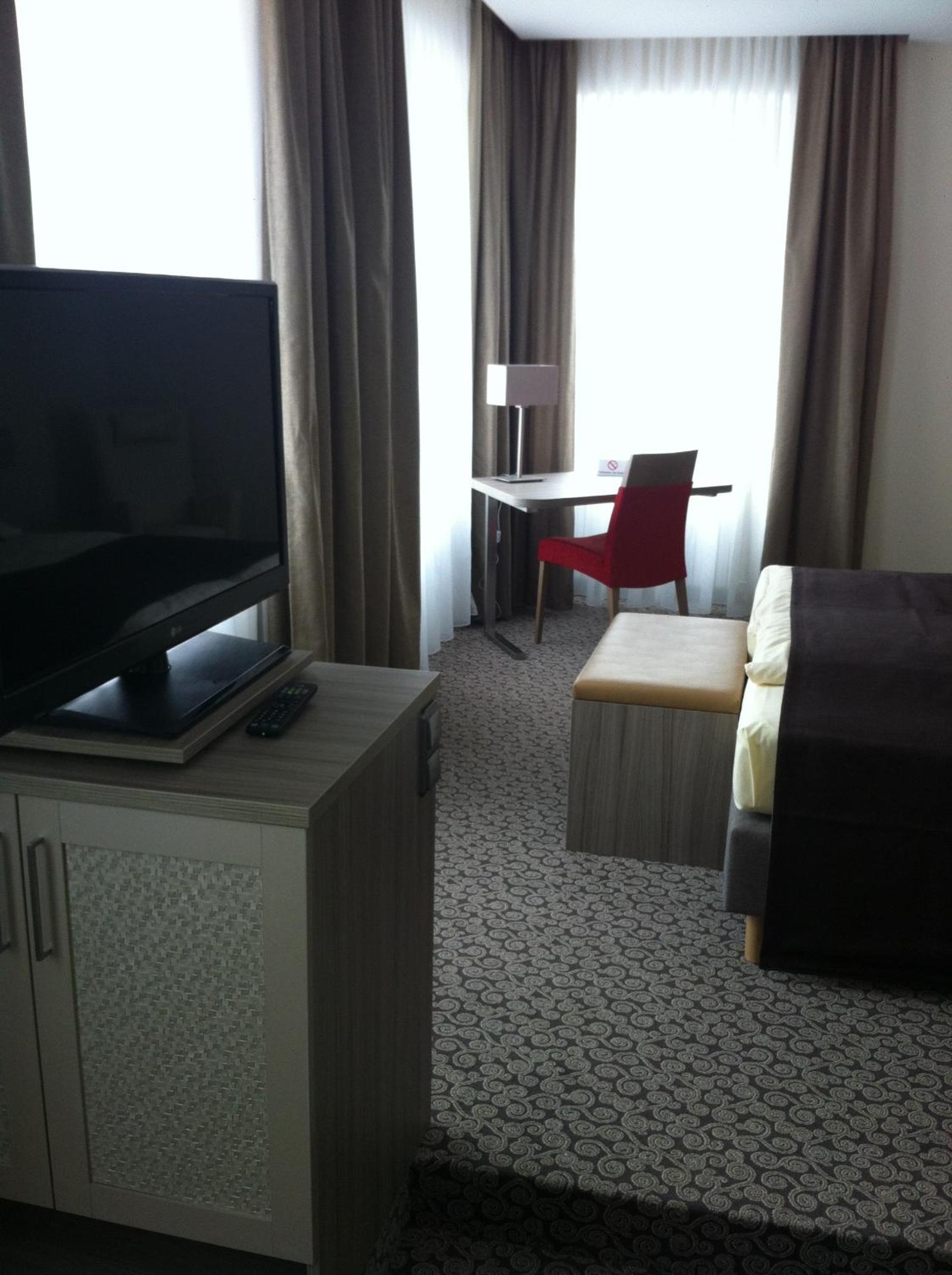 Suite - Photo 4