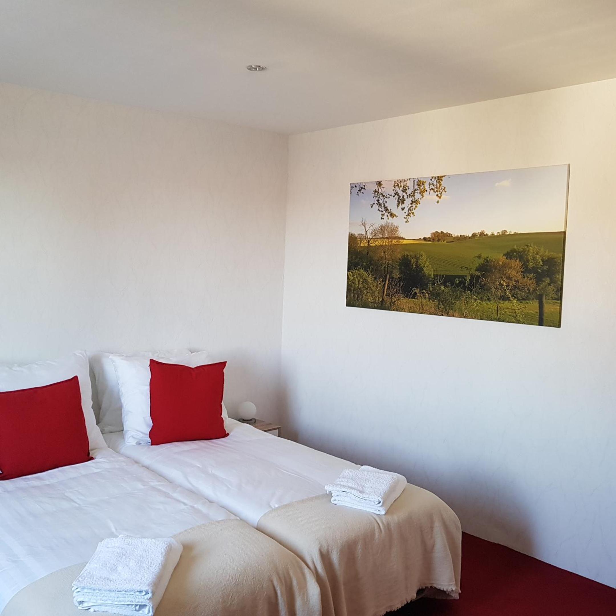 Standard Twin Room photo 3