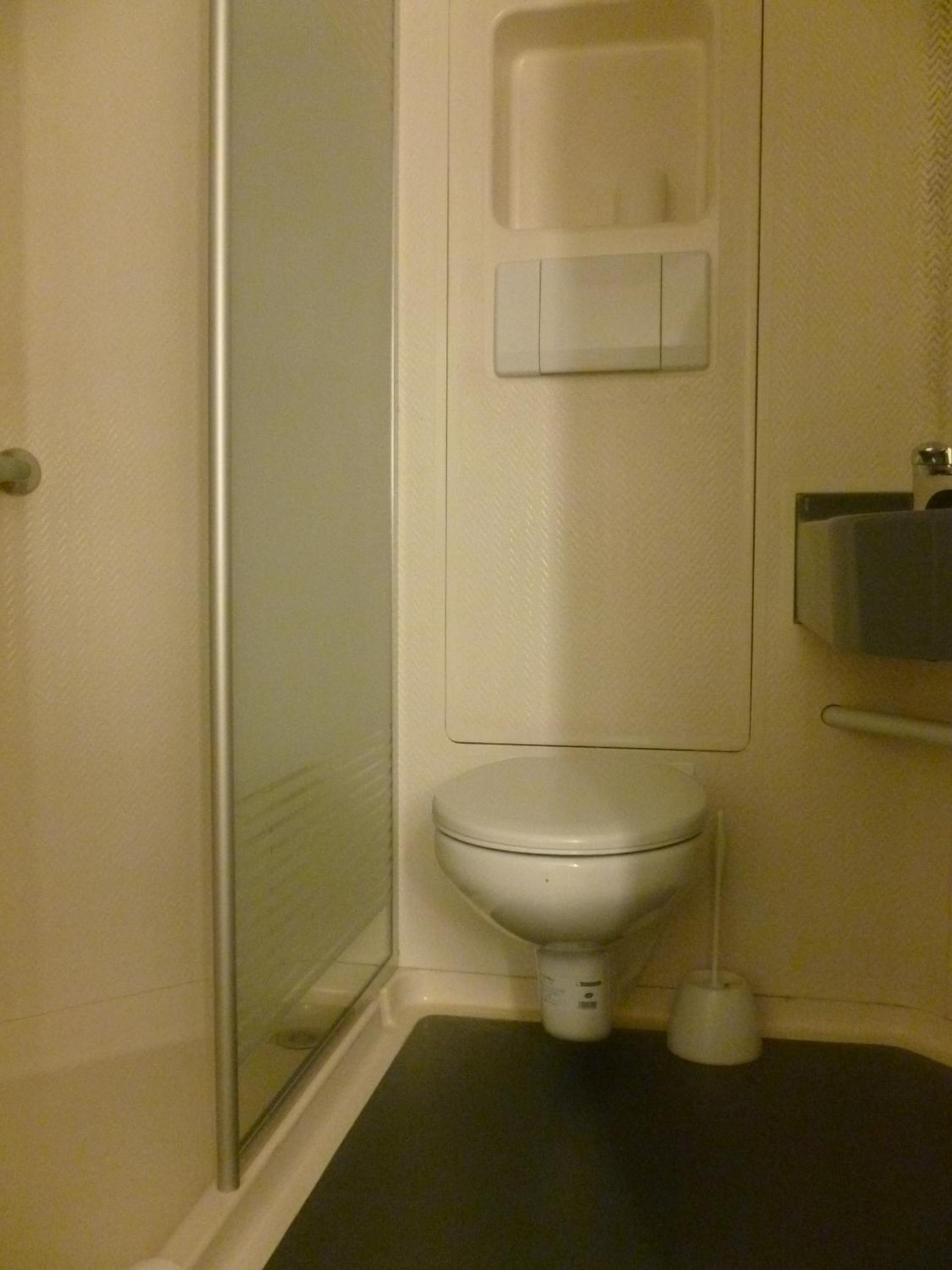 Standard Triple Room - Photo 4