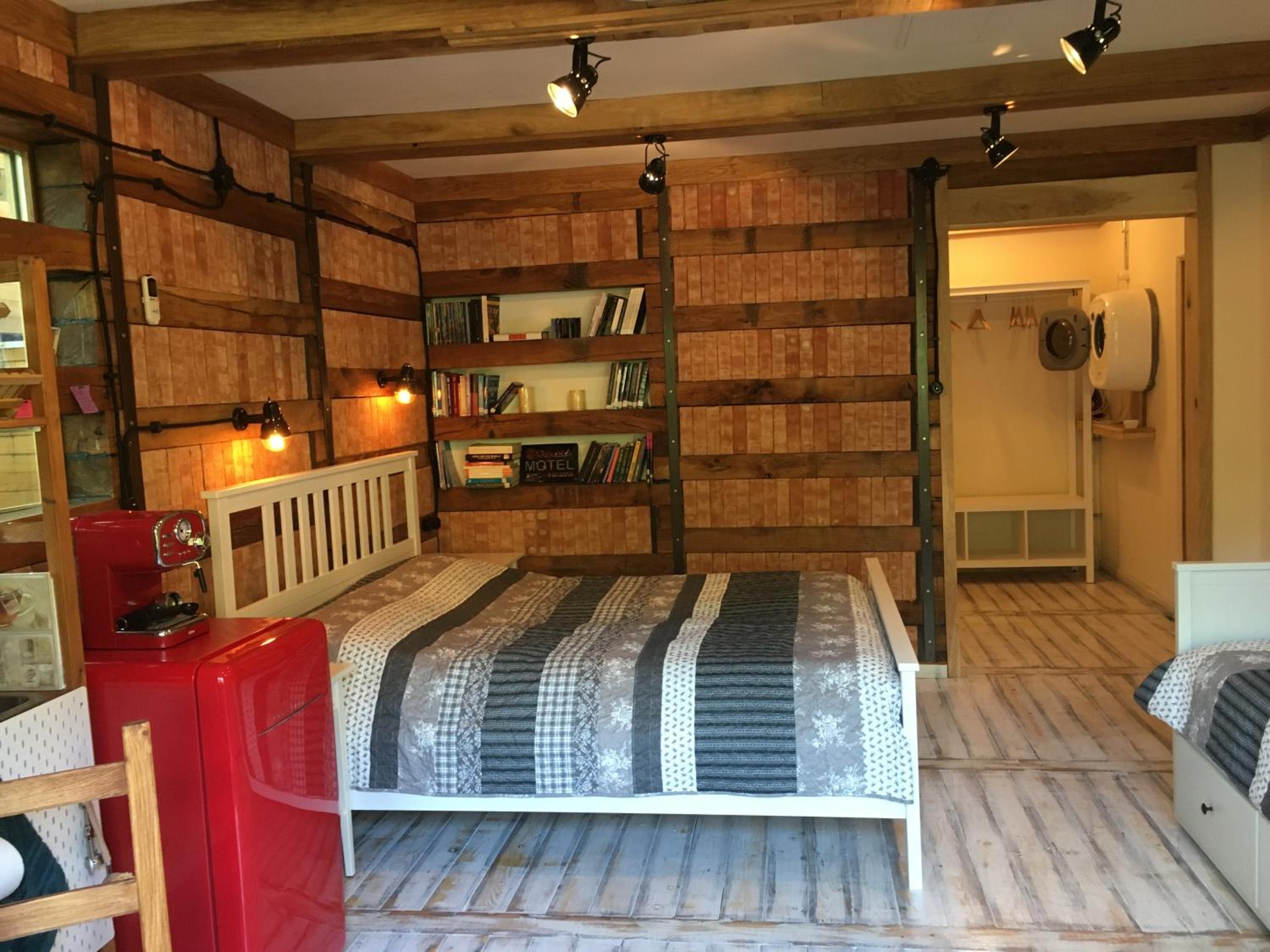 Deluxe Triple Room - Photo 9