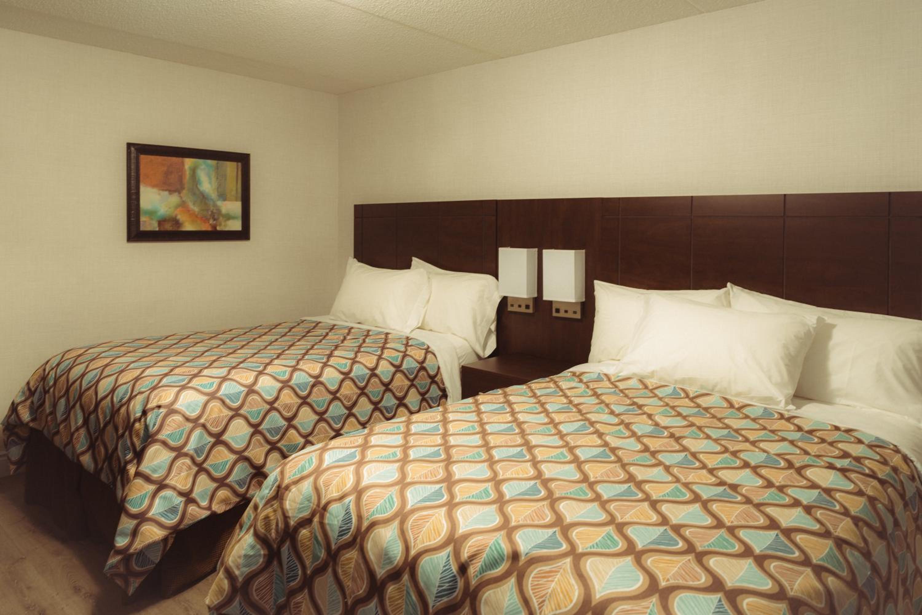 Deluxe Inn — photo 49