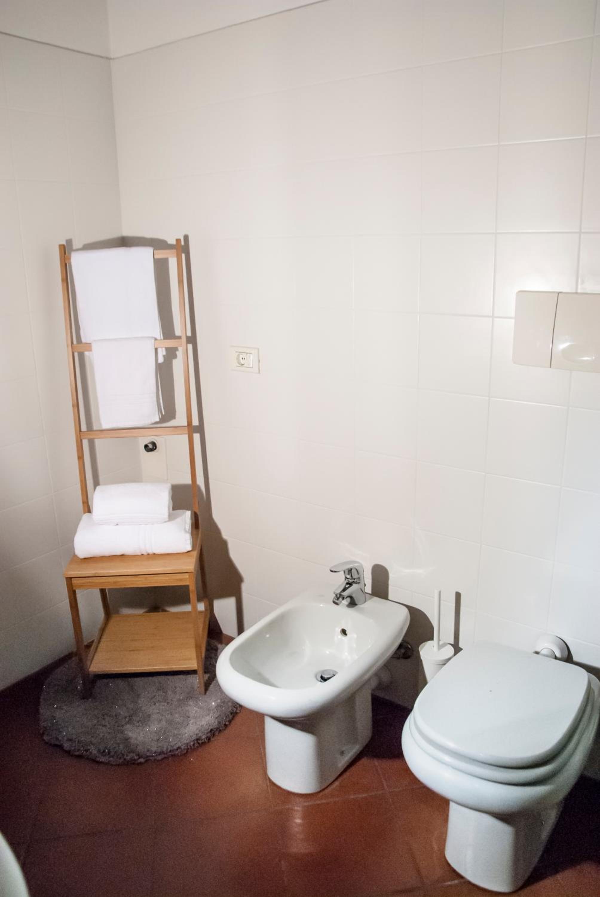 Triple Room with Shared Bathroom photo 3