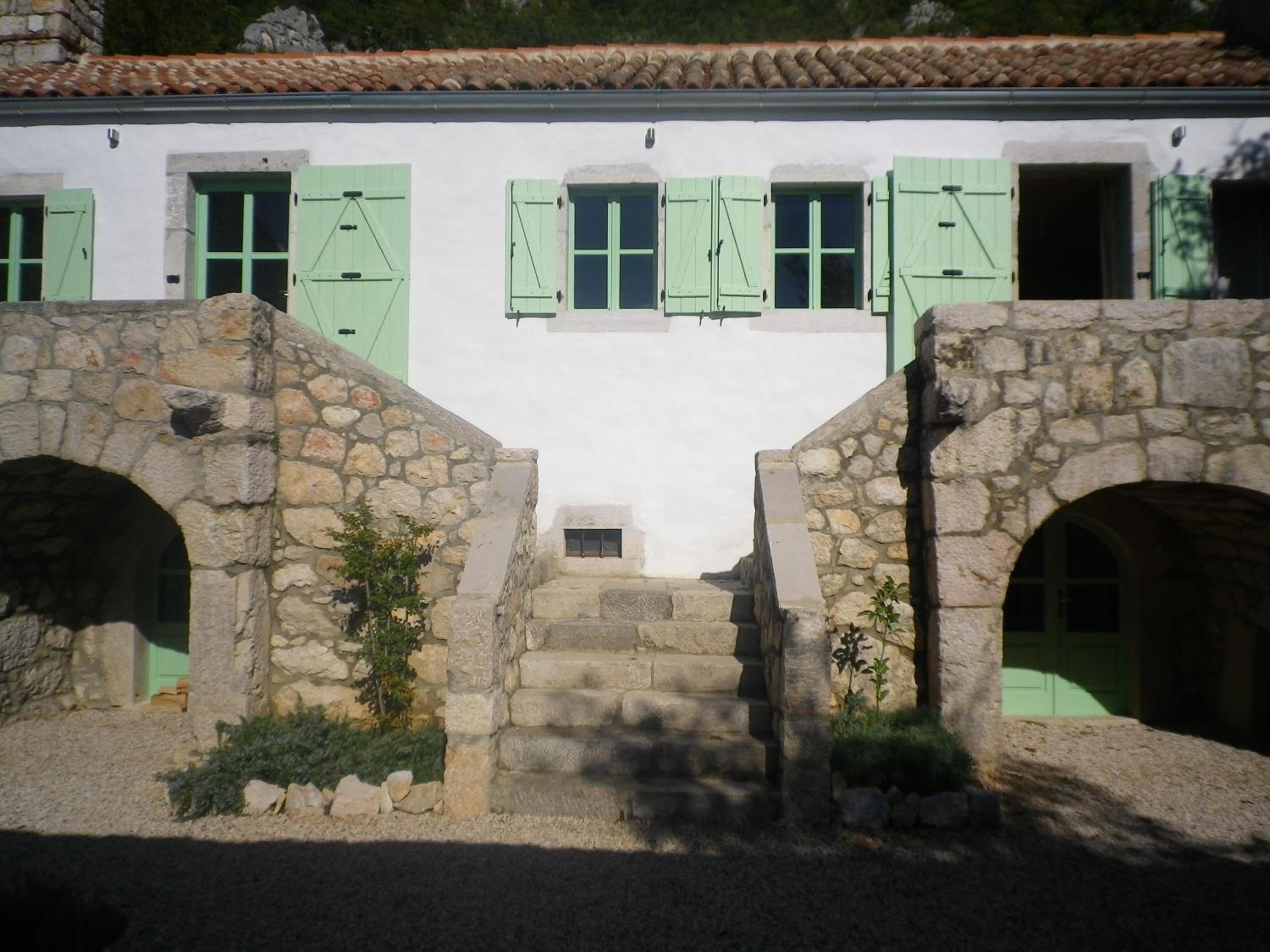 Two-Bedroom House photo 2