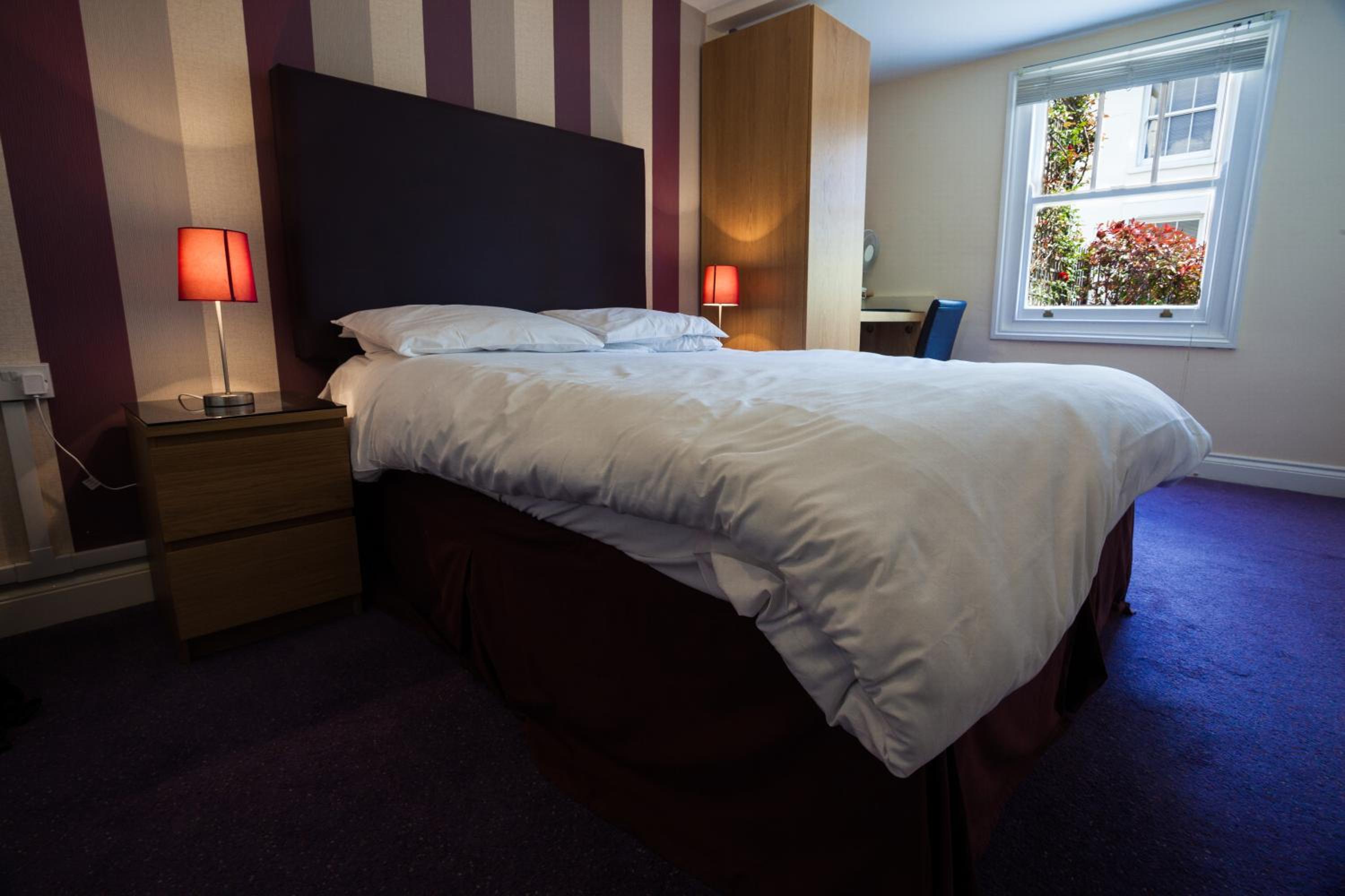 Standard Double Room photo 2