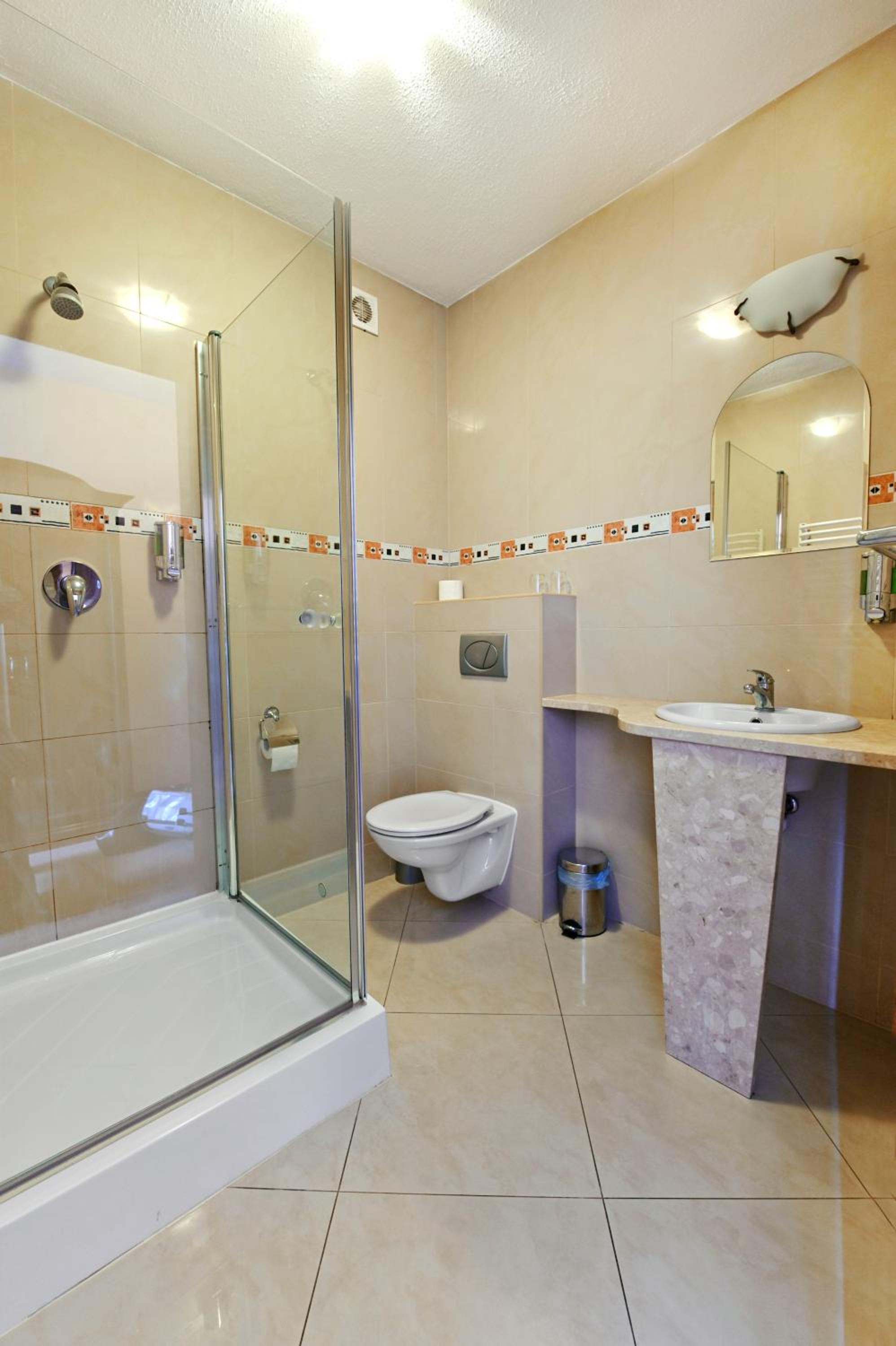 Triple Room - Photo 2