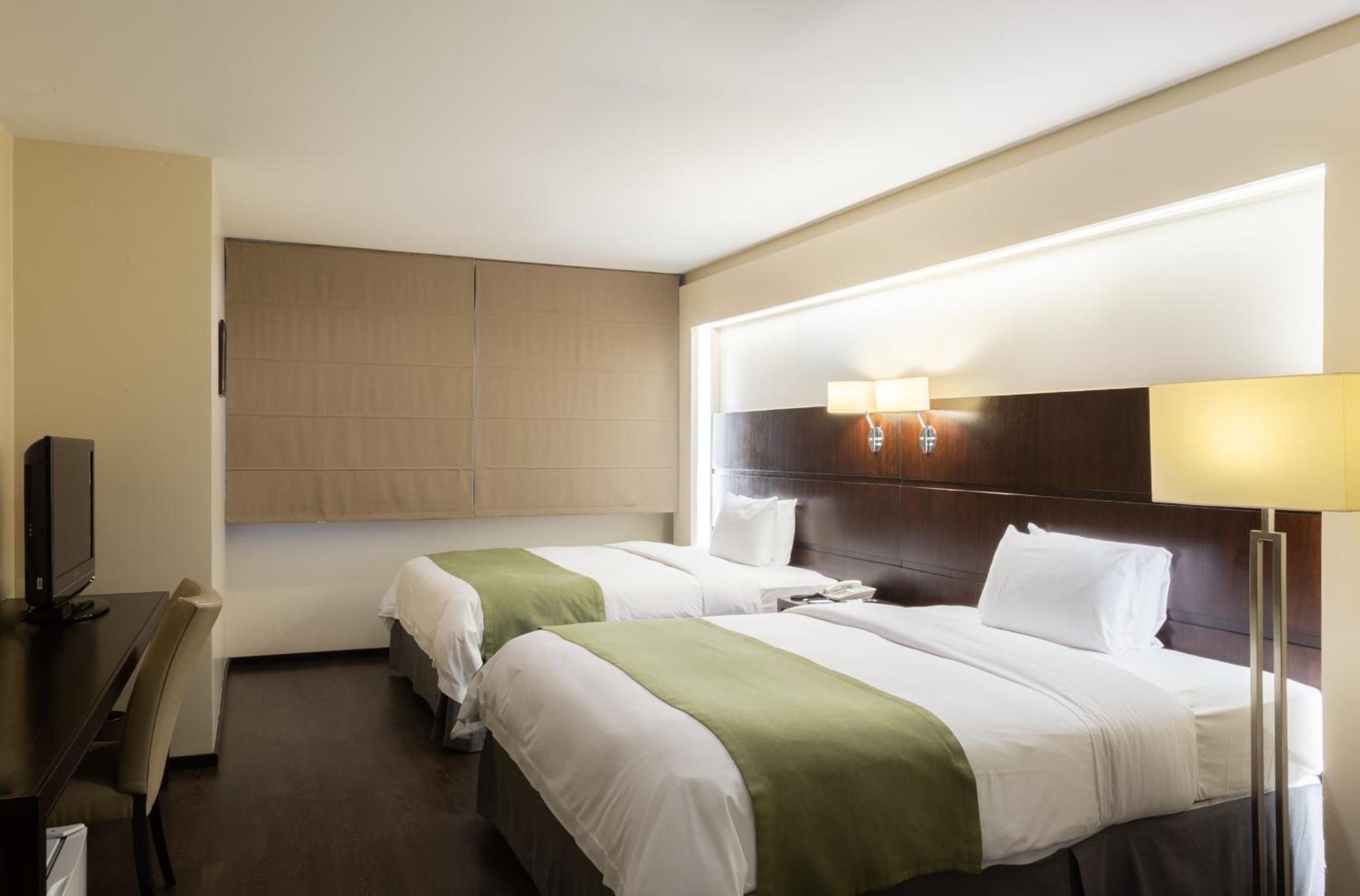 Deluxe Twin Room photo 2