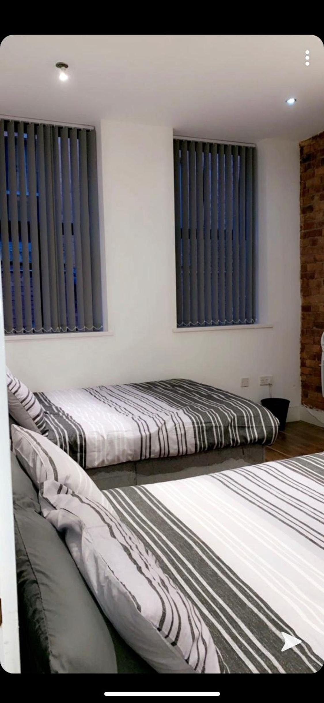 Apartment with Balcony - Photo 14