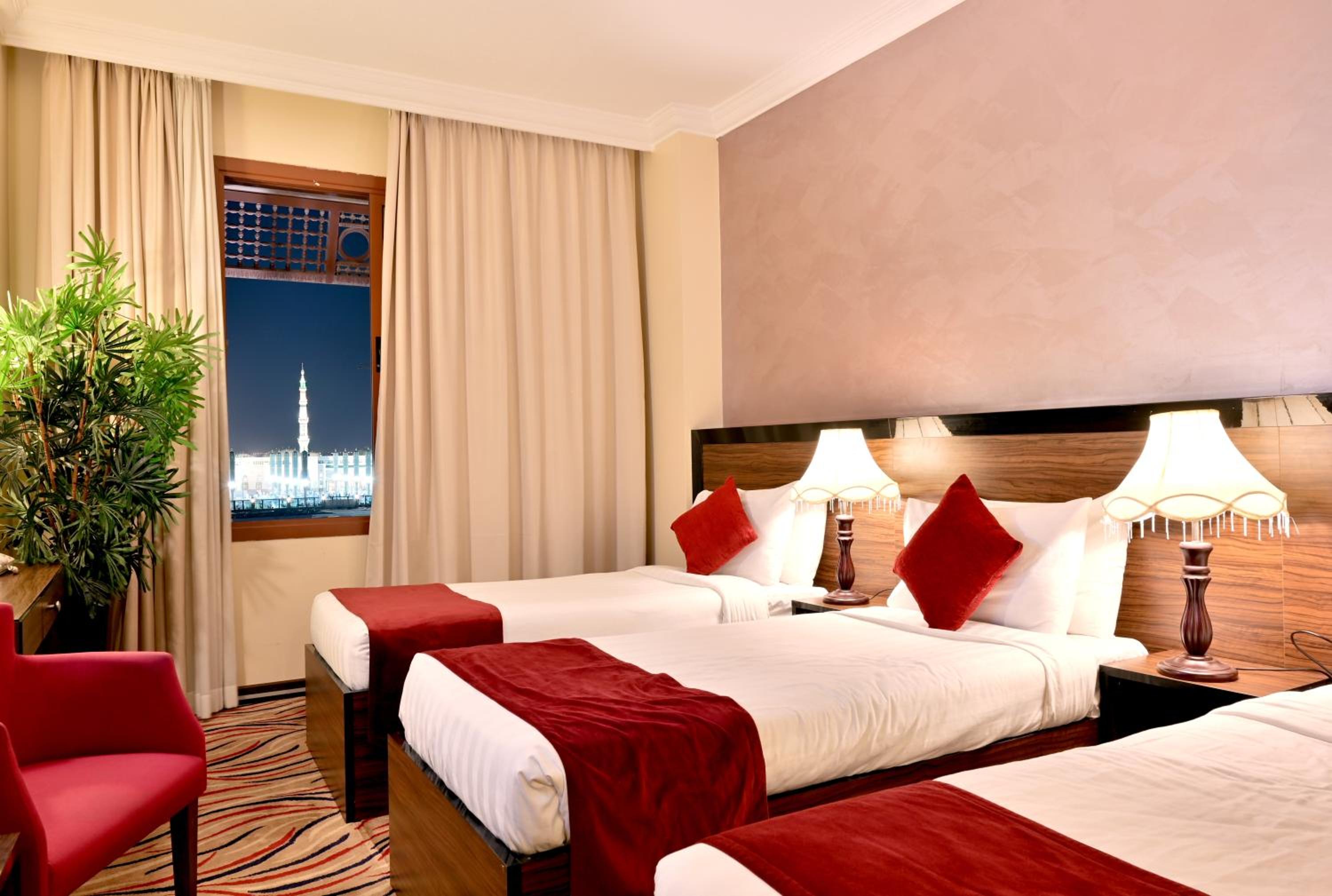 Standard Triple Room with Haram View