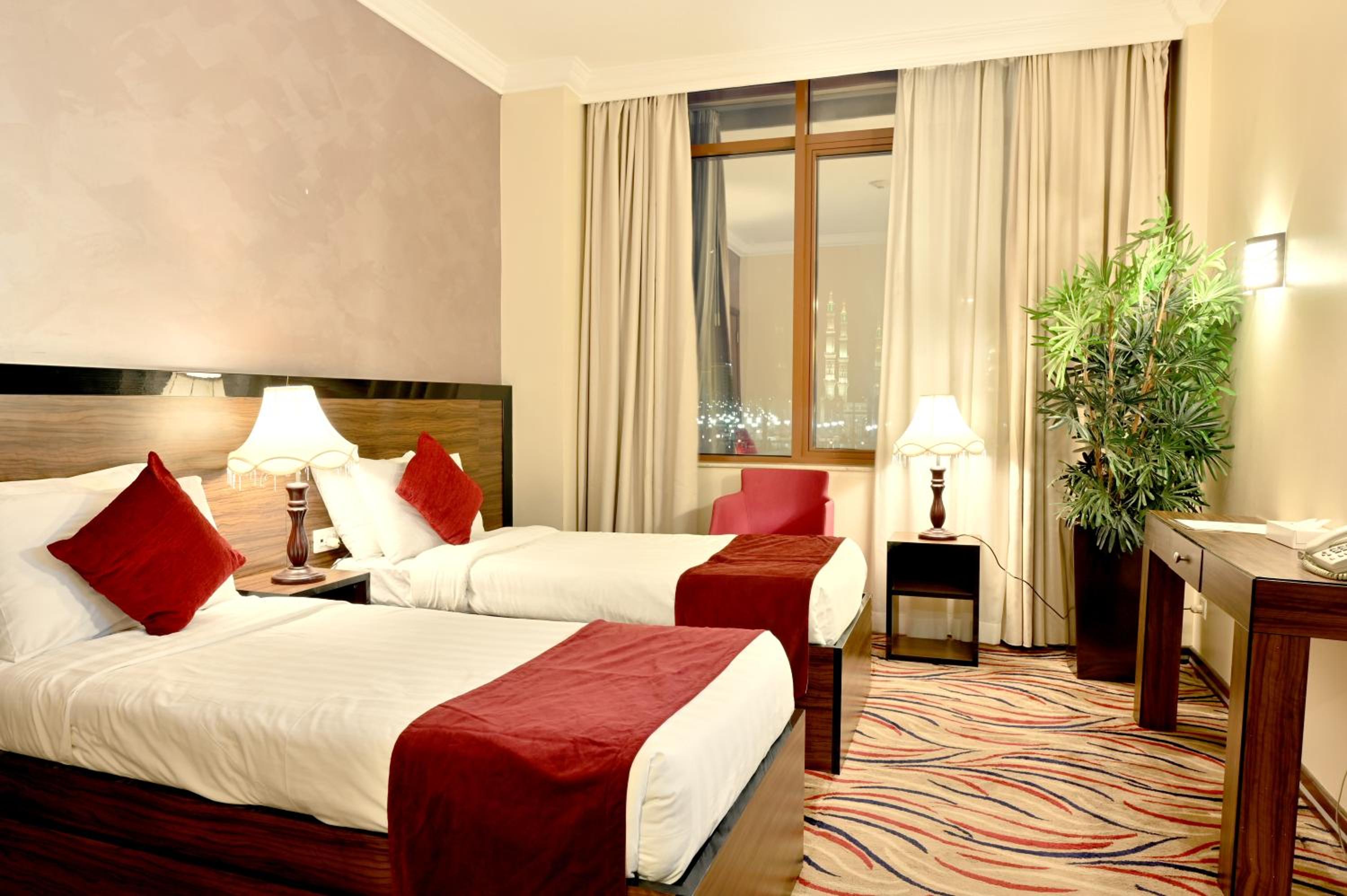 Standard Twin Room with Haram View