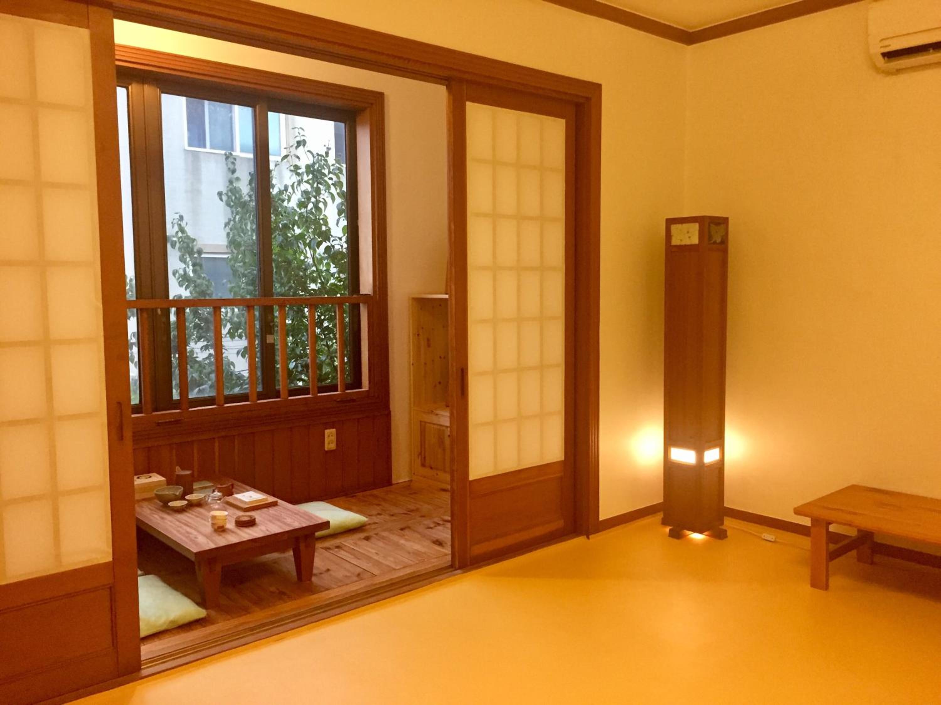 Deluxe Family Suite - Photo 35