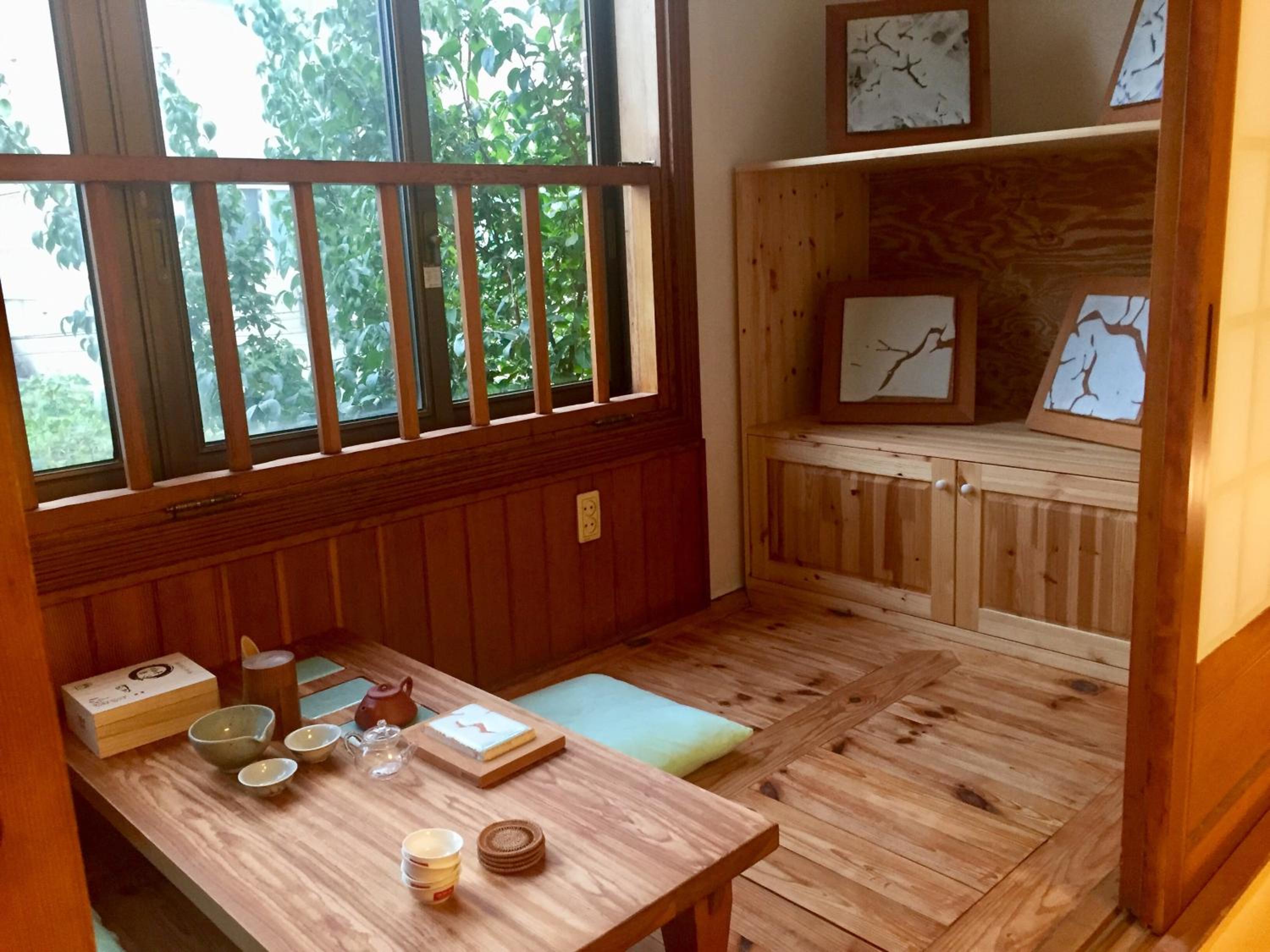 Deluxe Family Suite - Photo 20