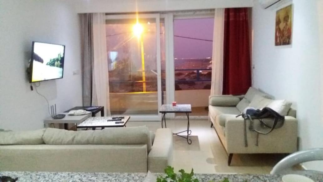 Apartment with Sea View - Photo 9