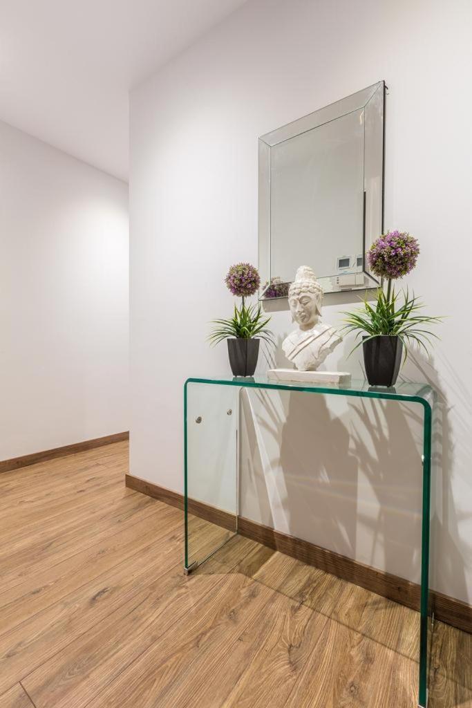 Two-Bedroom Apartment - Photo 4