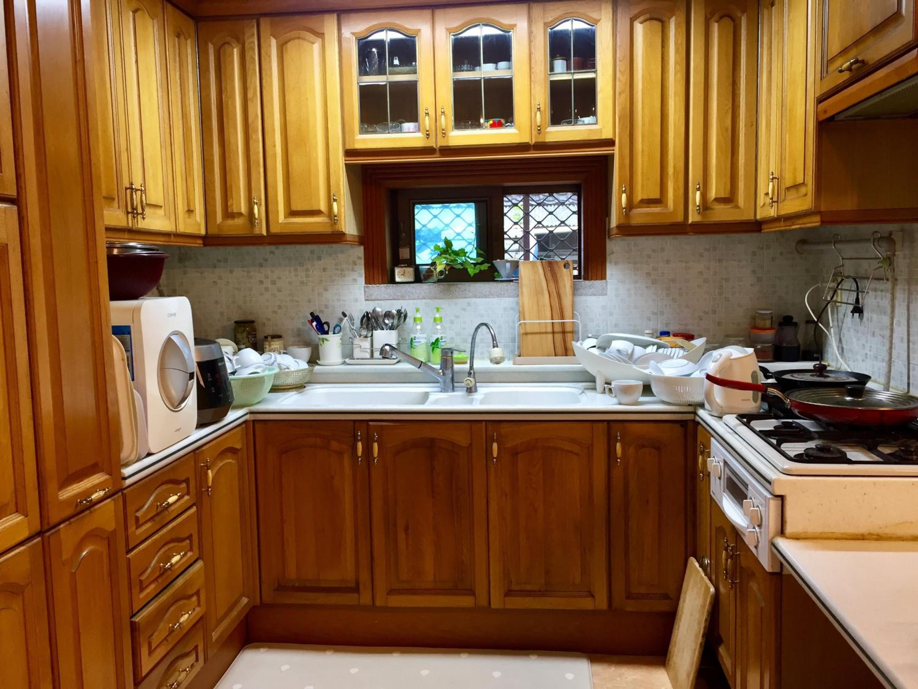 Deluxe Family Suite - Photo 21