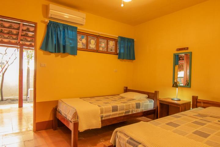 Twin Room with Private Bathroom photo 1
