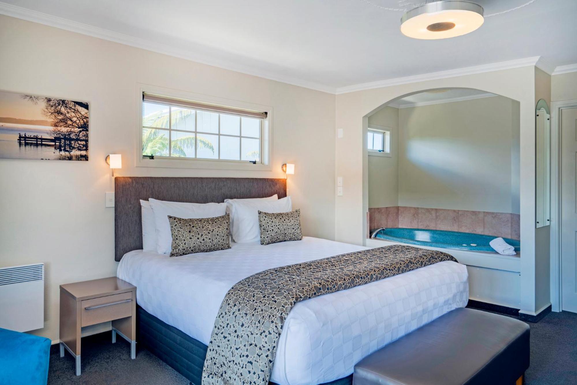 Executive Studio with Spa Pool - Photo 1