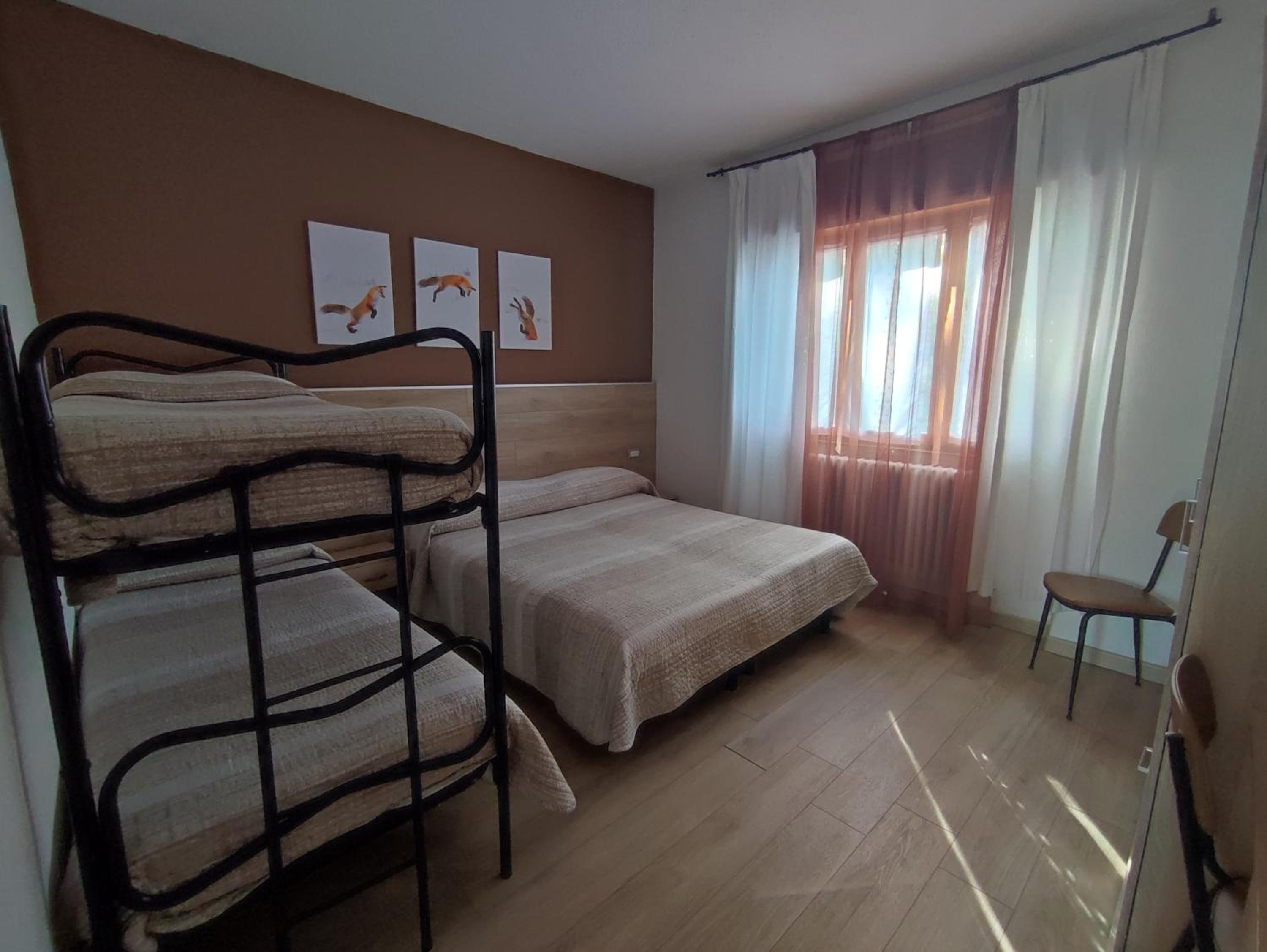 Quadruple Room with Private Bathroom