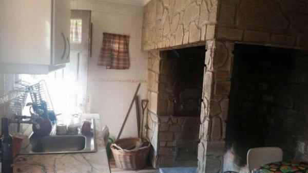 Three-Bedroom House - Photo 3