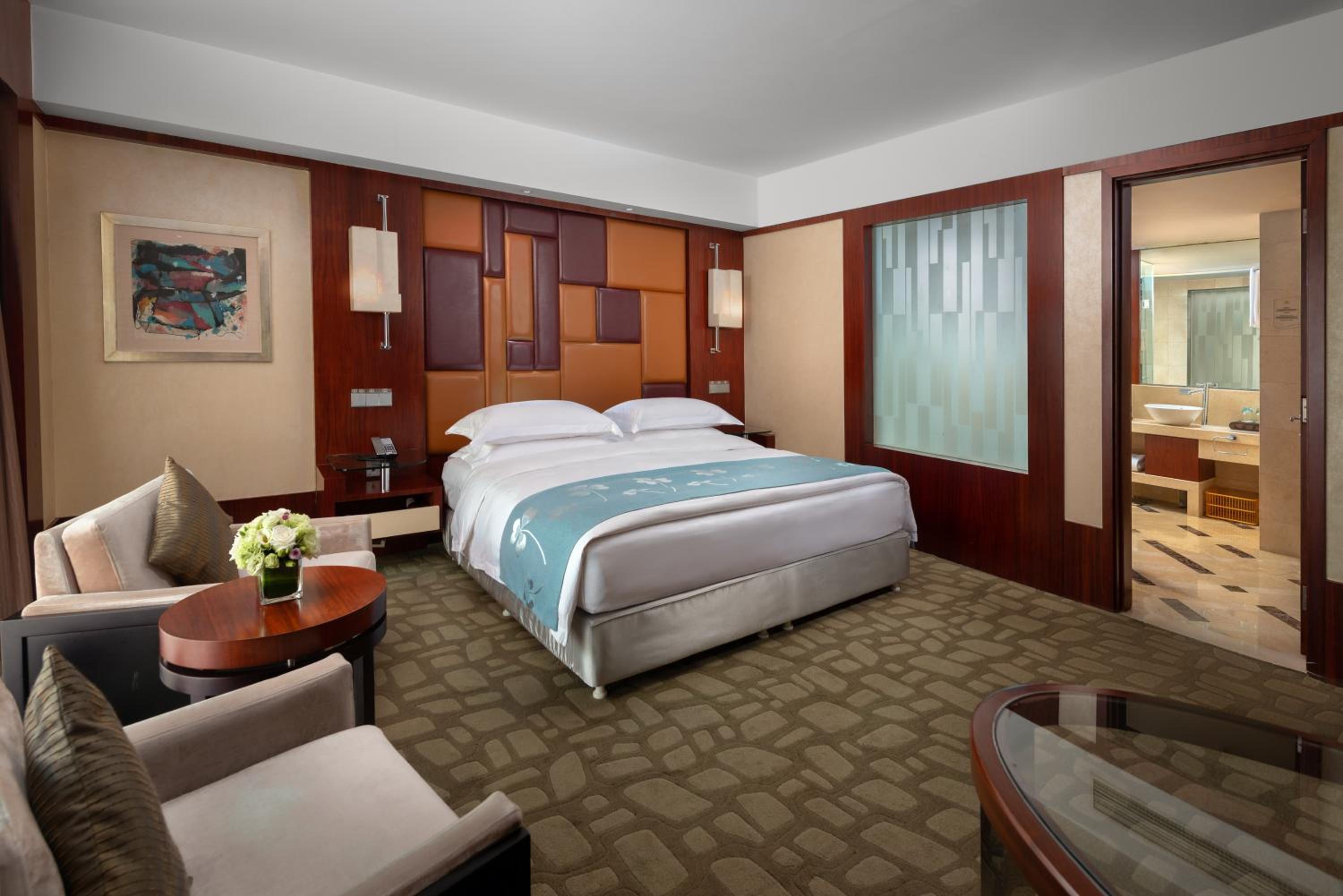 Executive Deluxe King Room photo 2