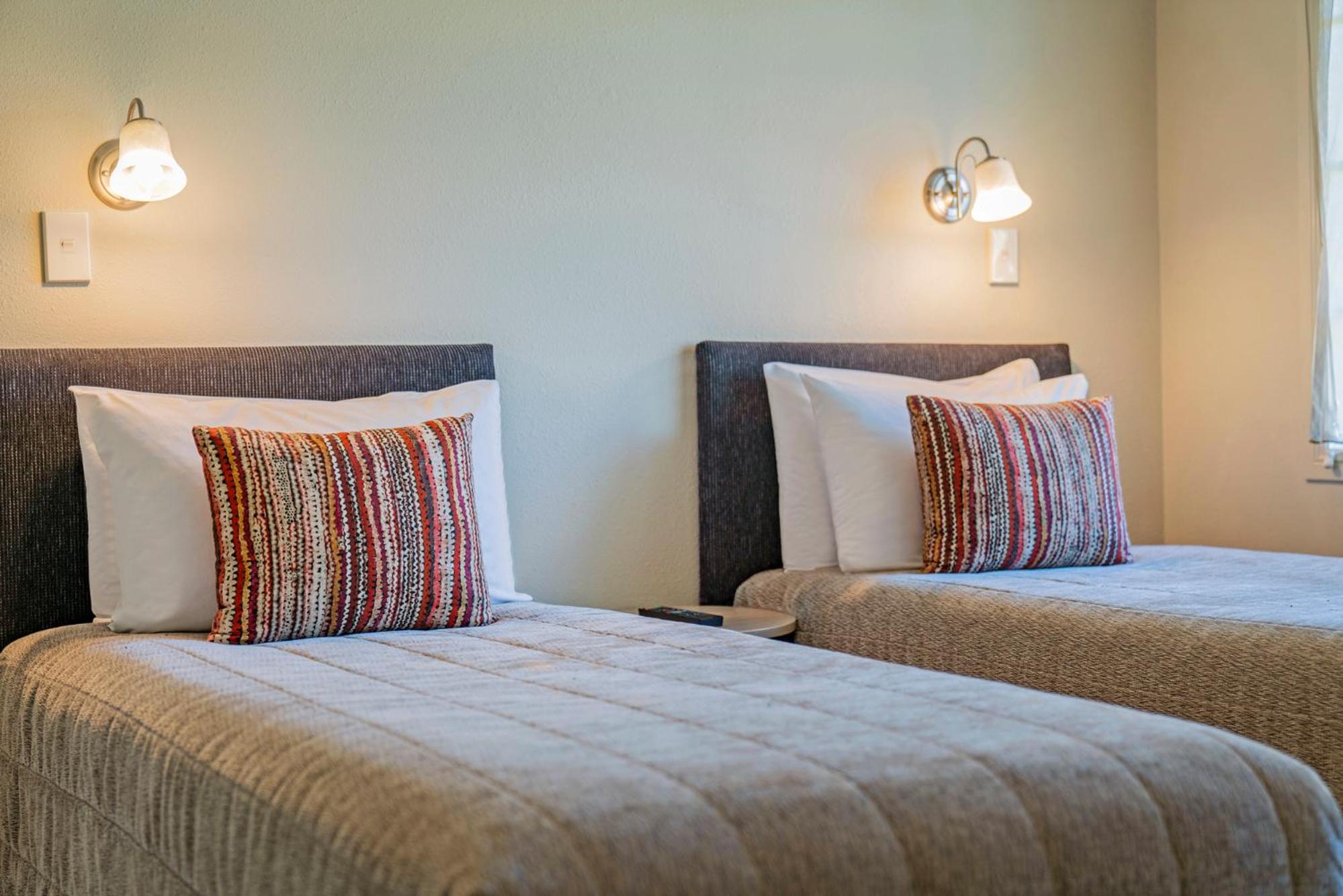 Family Two Bedroom Suite with Spa Pool - Photo 8
