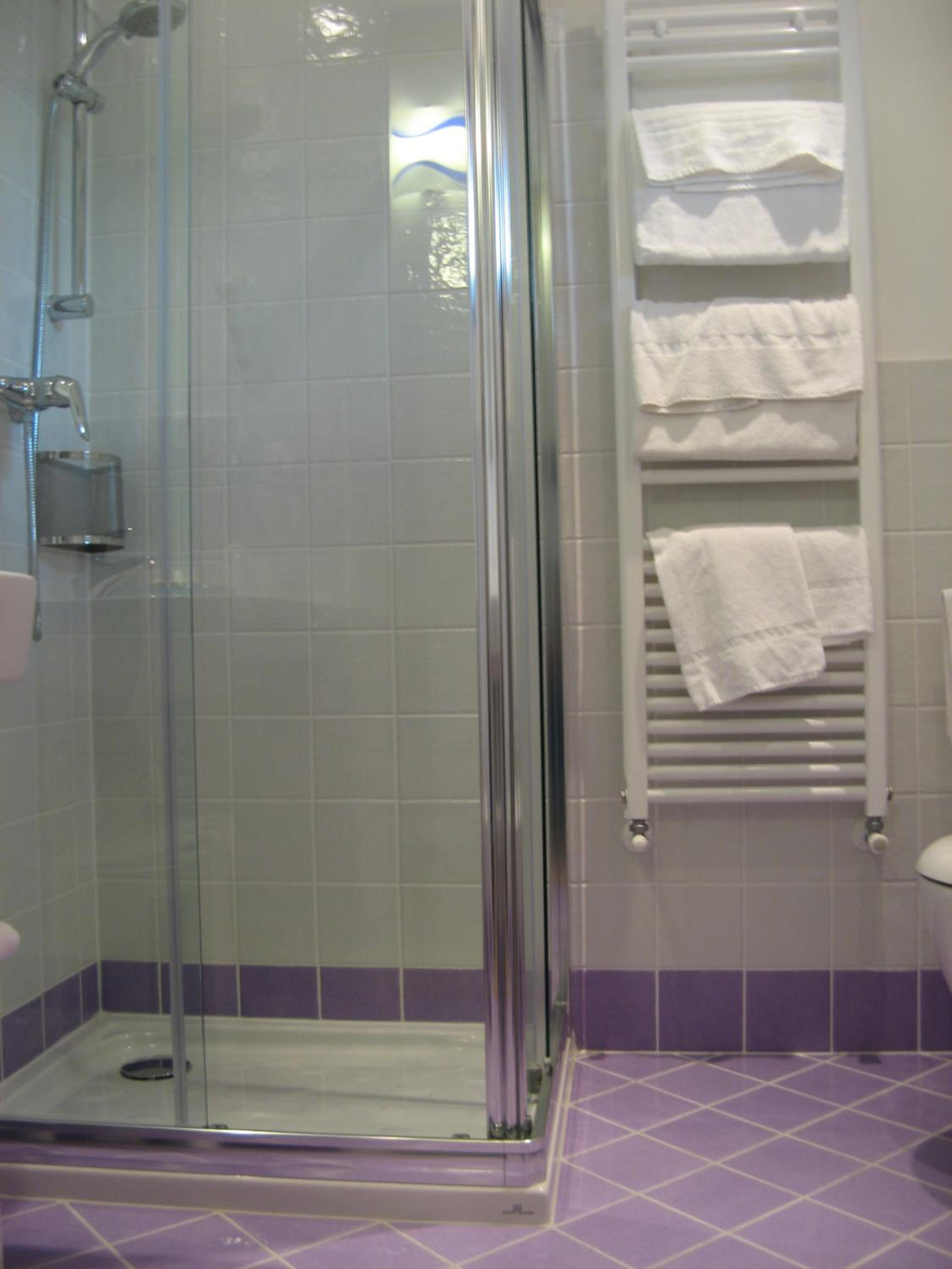 Double or Twin Room photo 3