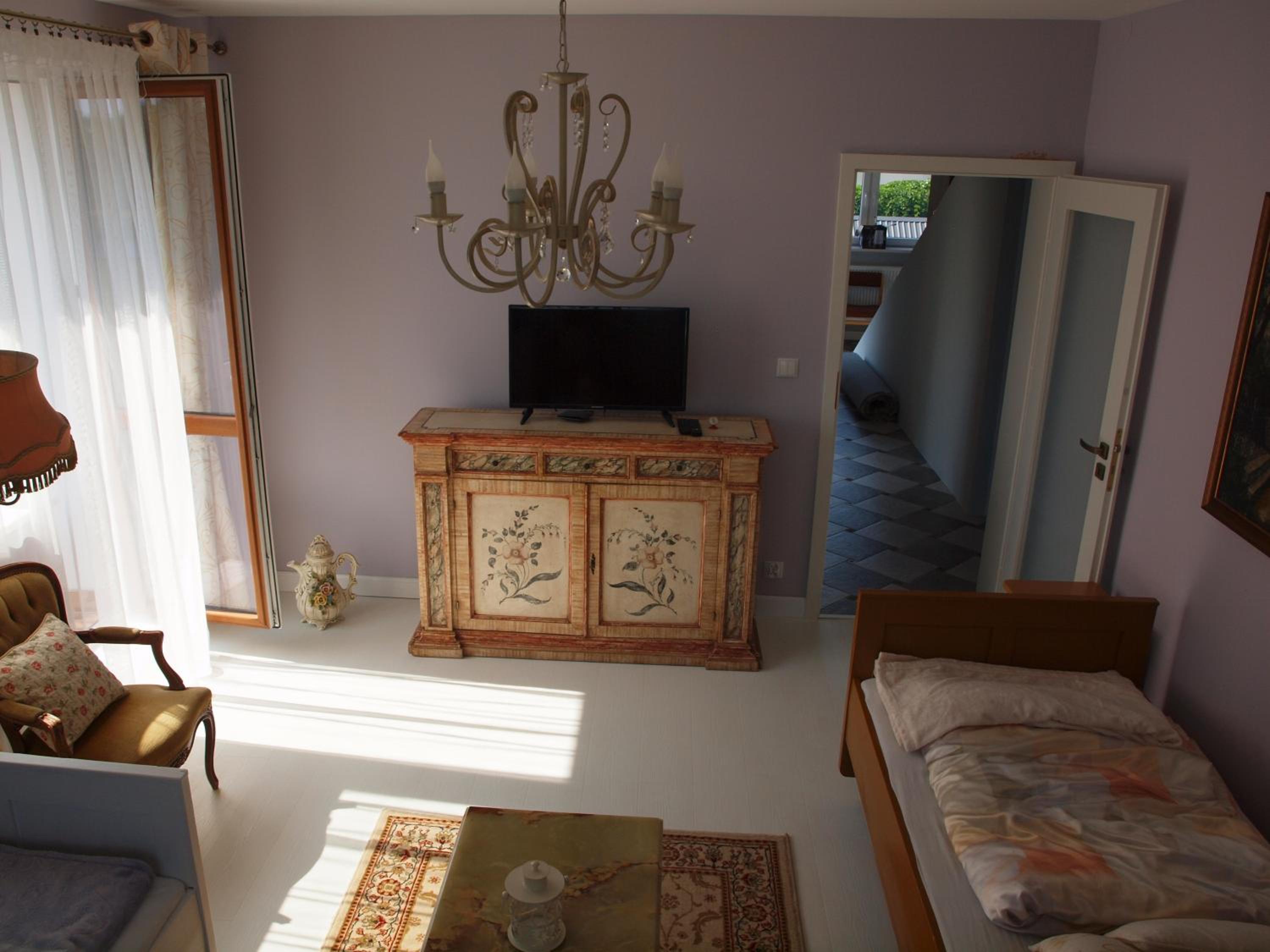 Standard Twin Room with Garden View photo 3