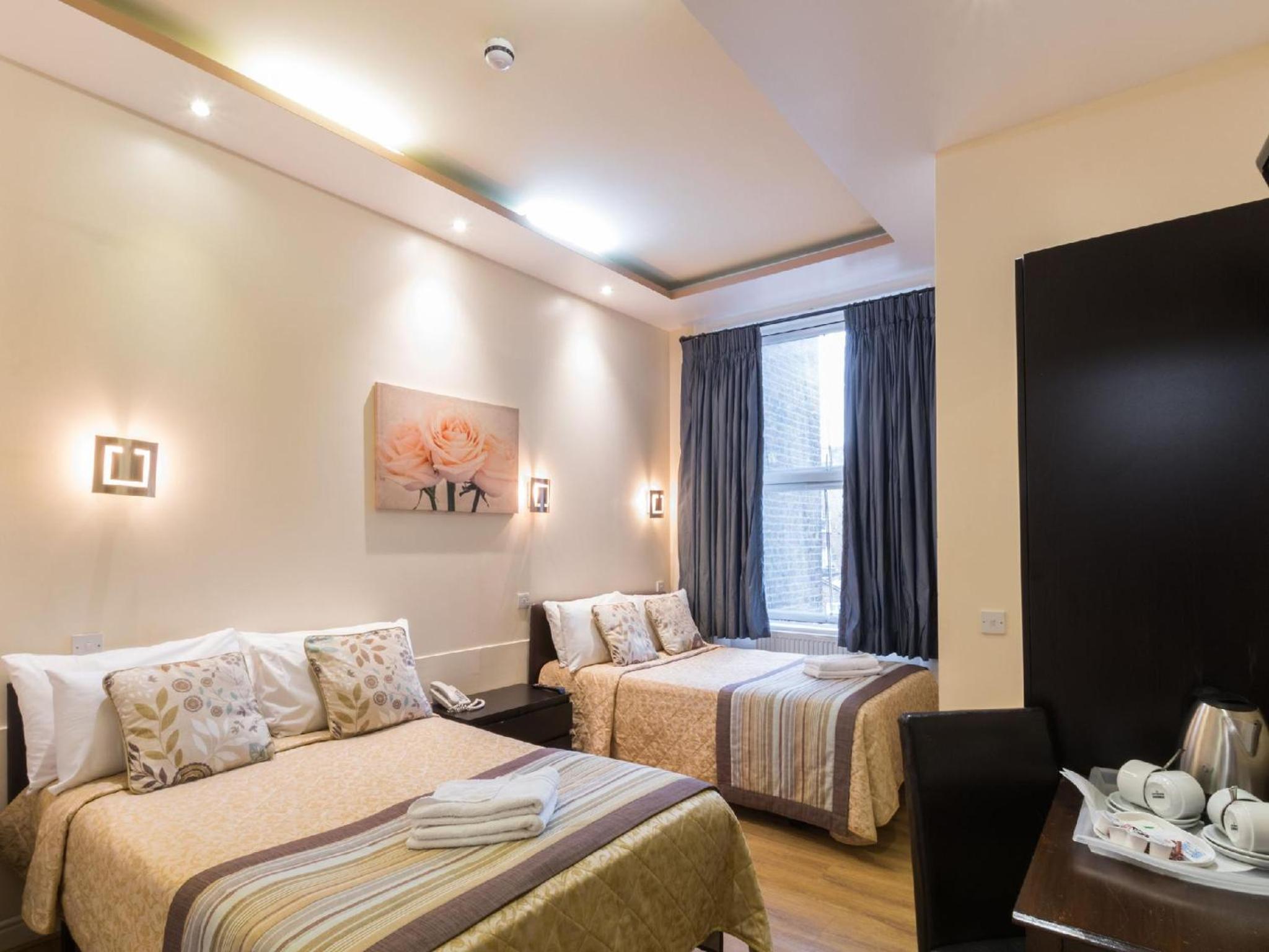 Quadruple Room photo 2
