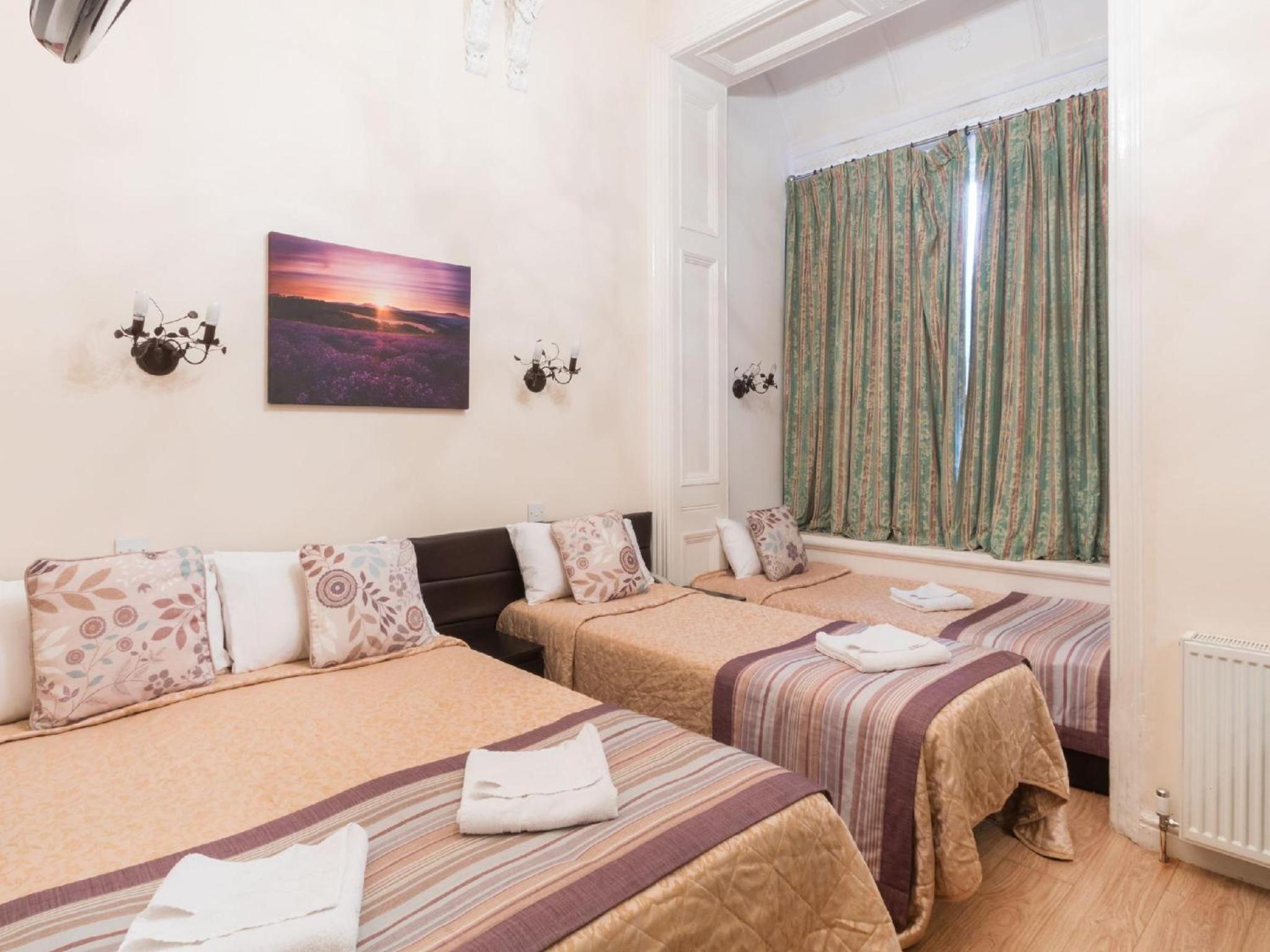 Quadruple Room photo 1