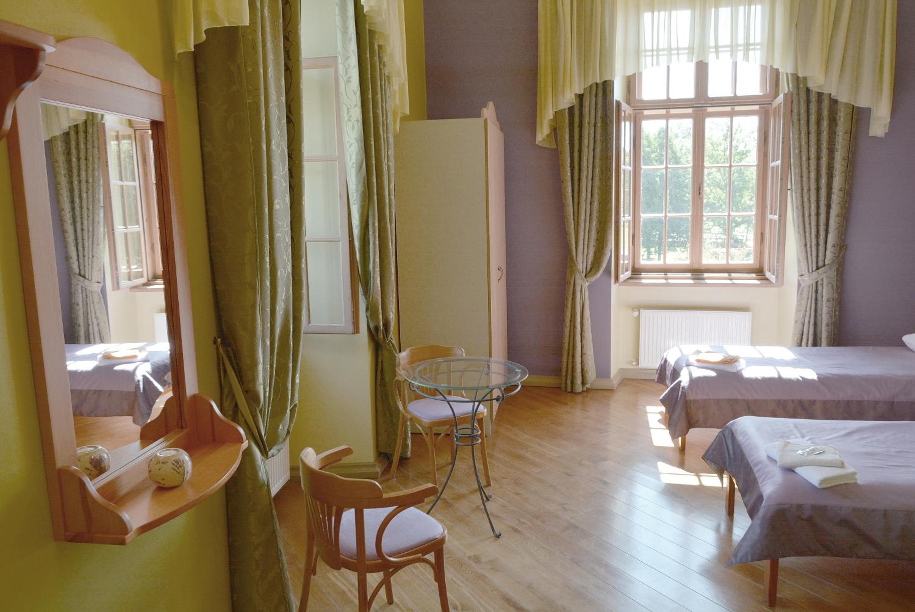 Double or Twin Room with Bathroom photo 1