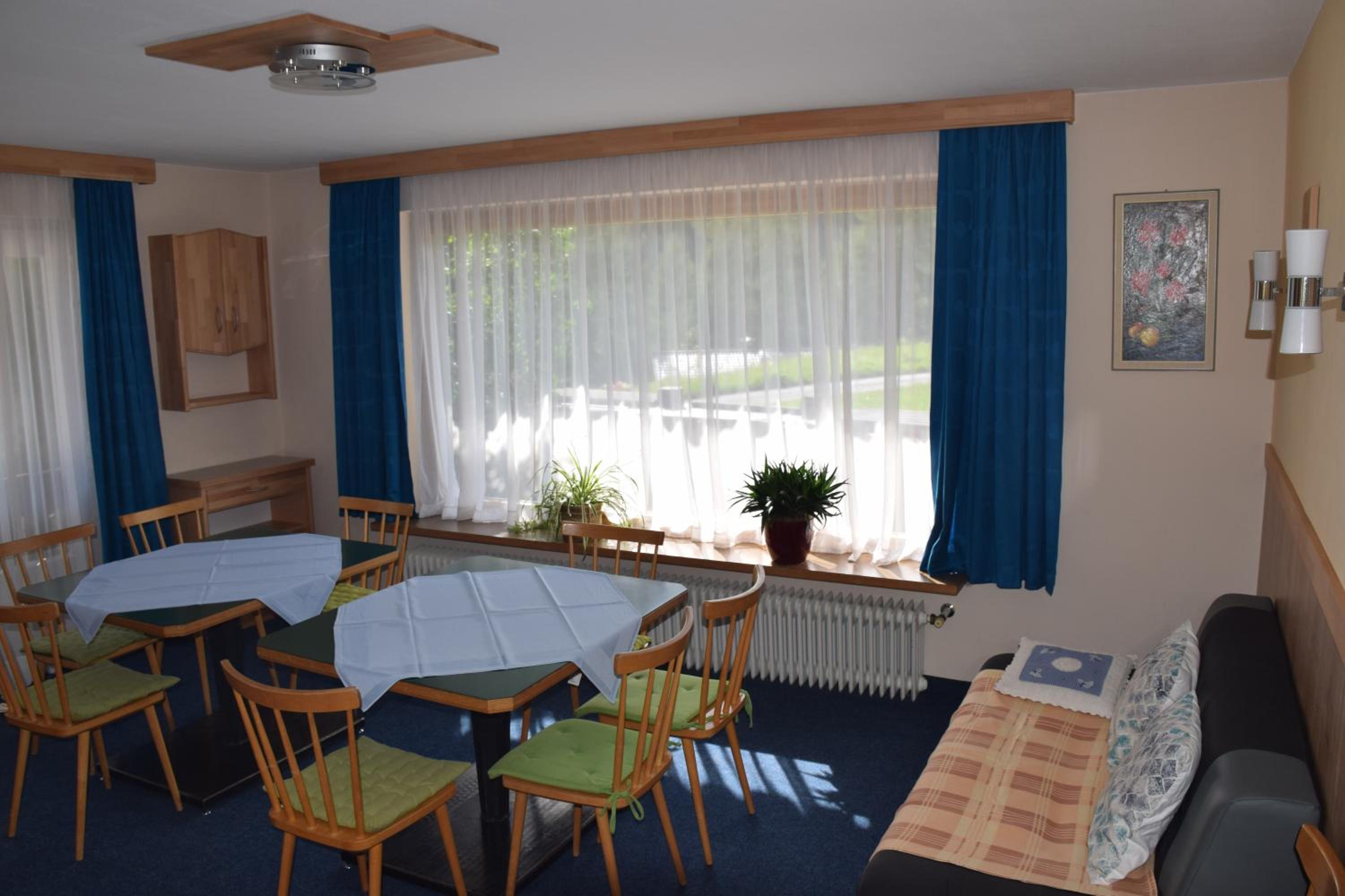 Holiday Home with Balcony (12 Adults) photo 3