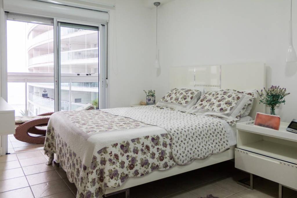 Apartment with Sea View - Photo 1